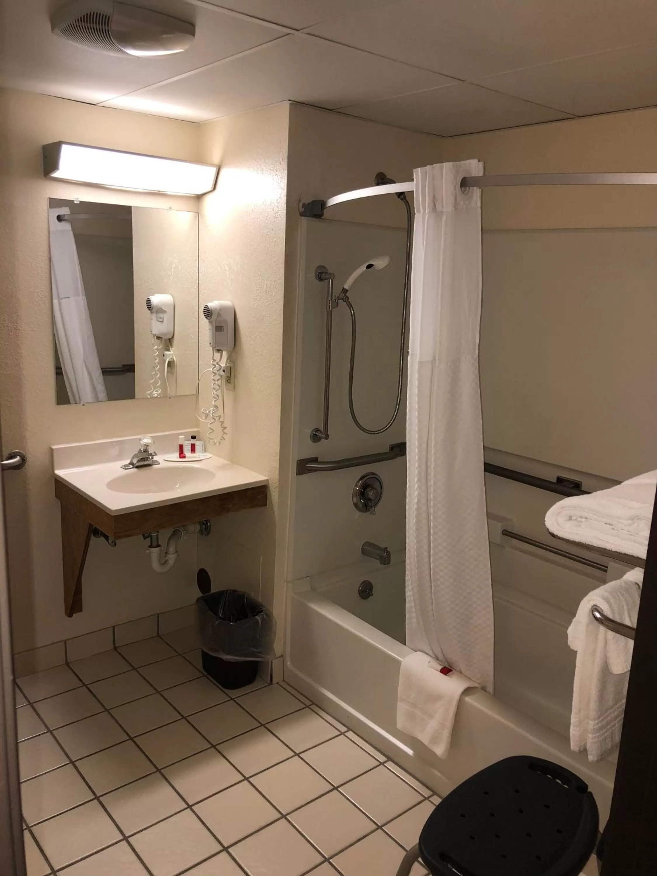 Bathroom in Super 8 by Wyndham Manchester Airport