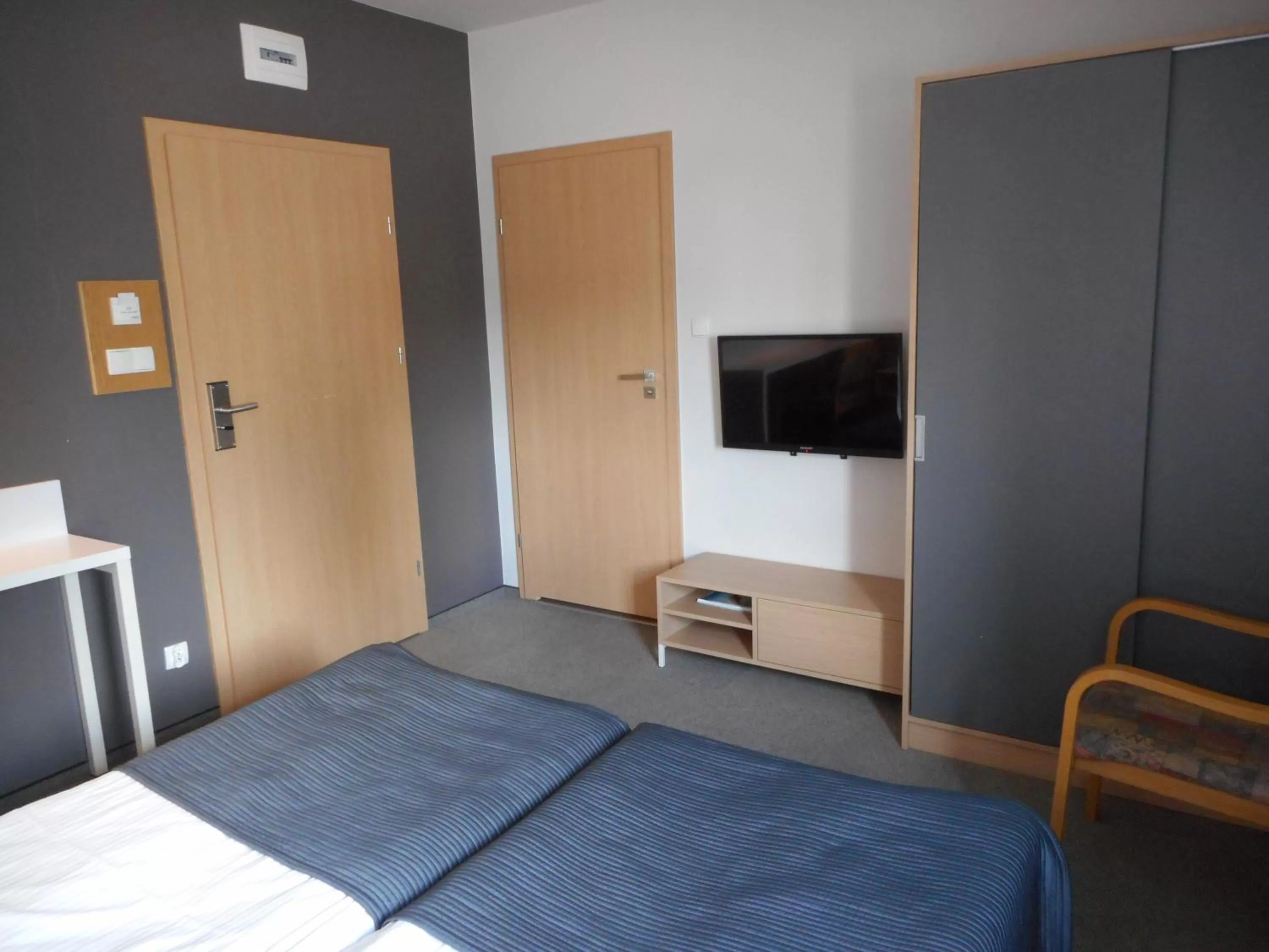 Photo of the whole room, Bed in Hotel Platan