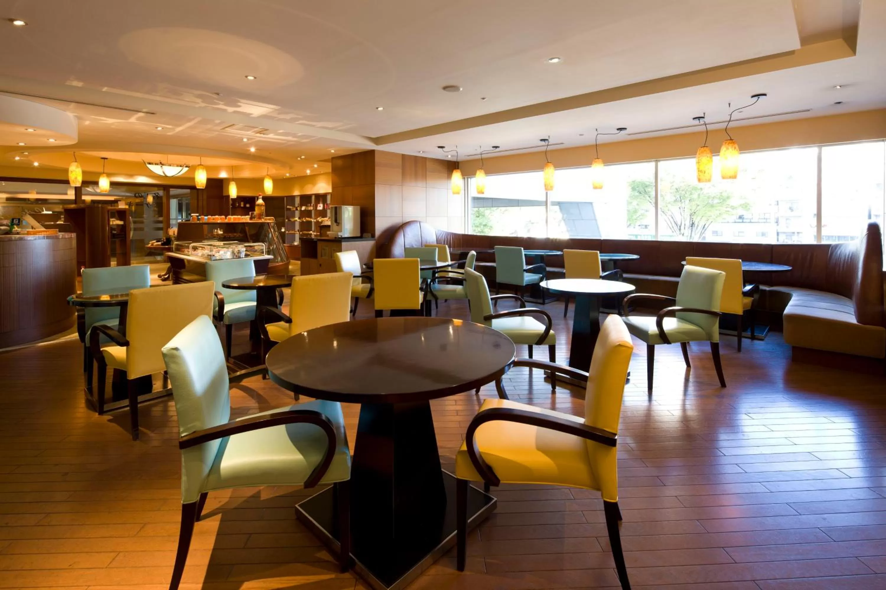 Restaurant/places to eat in Sheraton Miyako Hotel Osaka