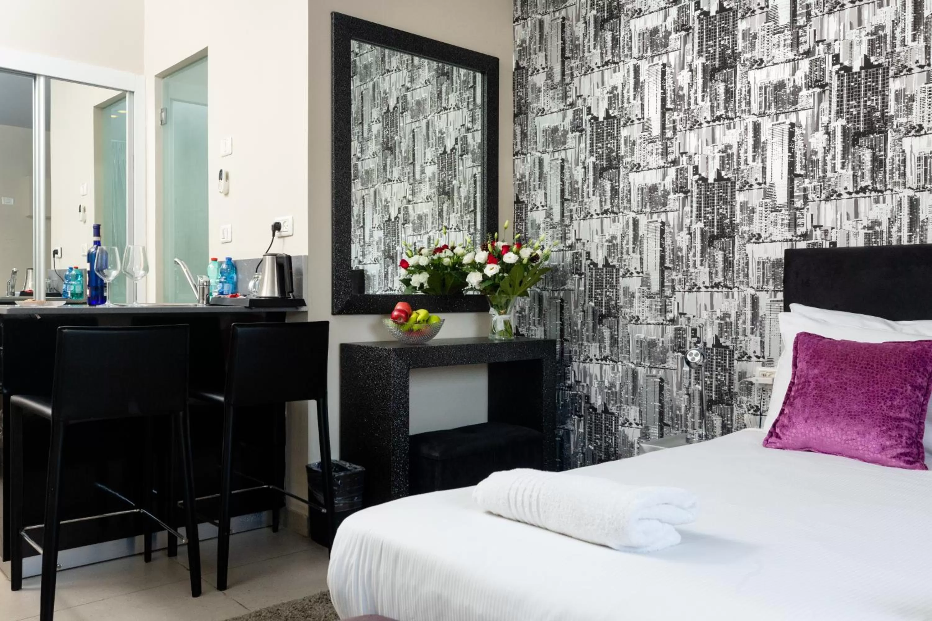 Bed in Hillel 11 Hotel