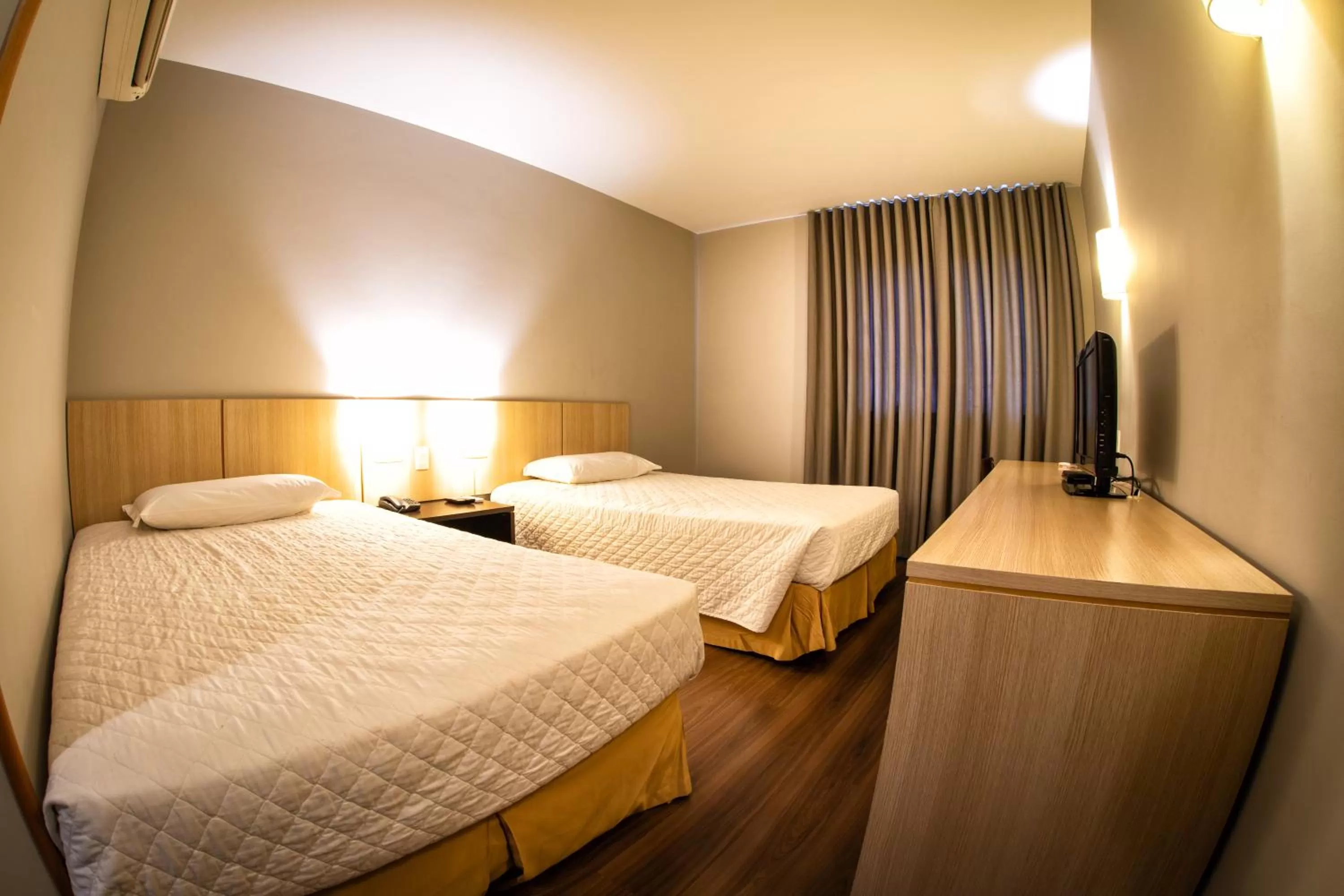 Bed in Hotel Campo Largo Express