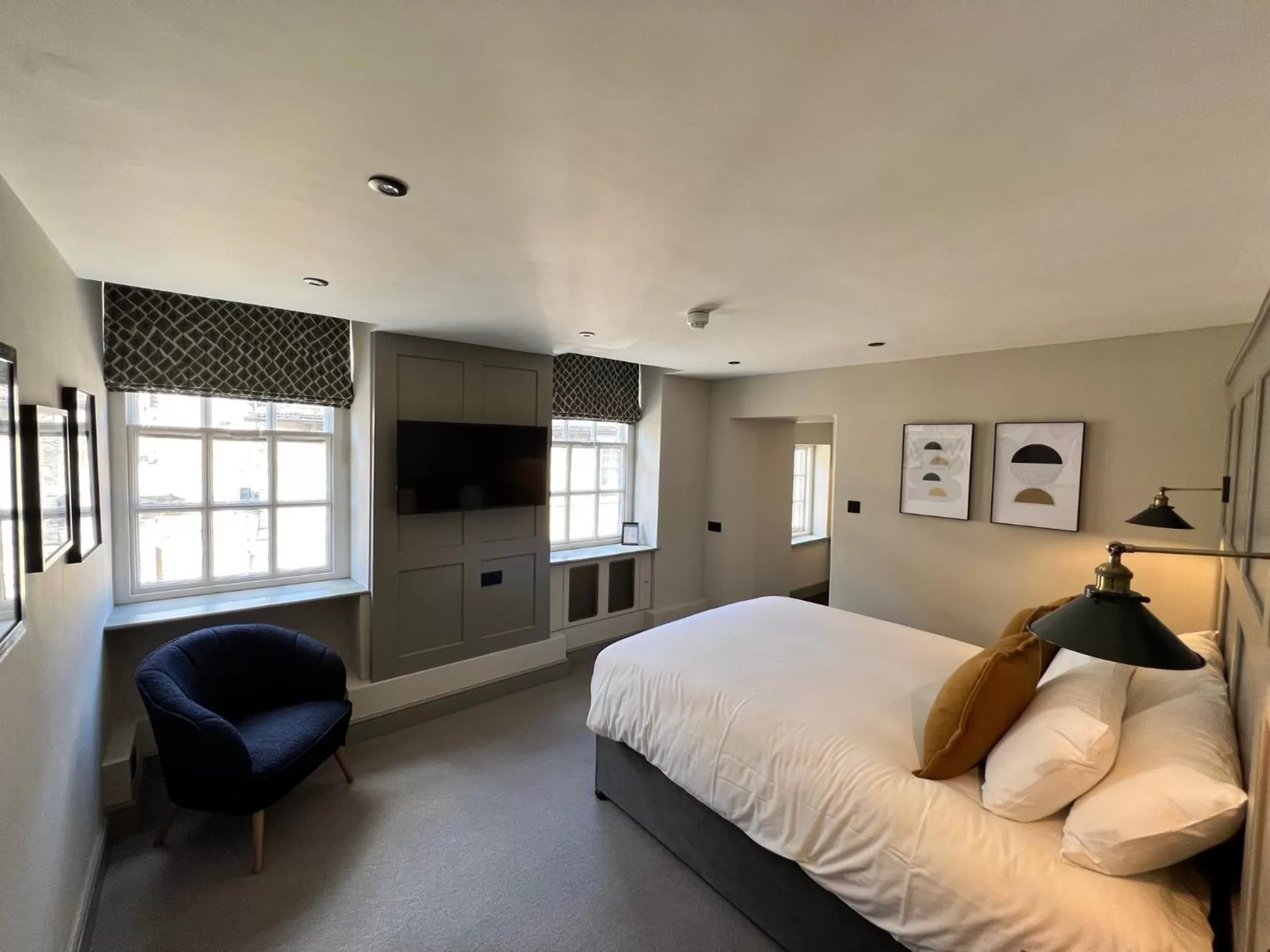 Bedroom, Bed in The Punchbowl Inn