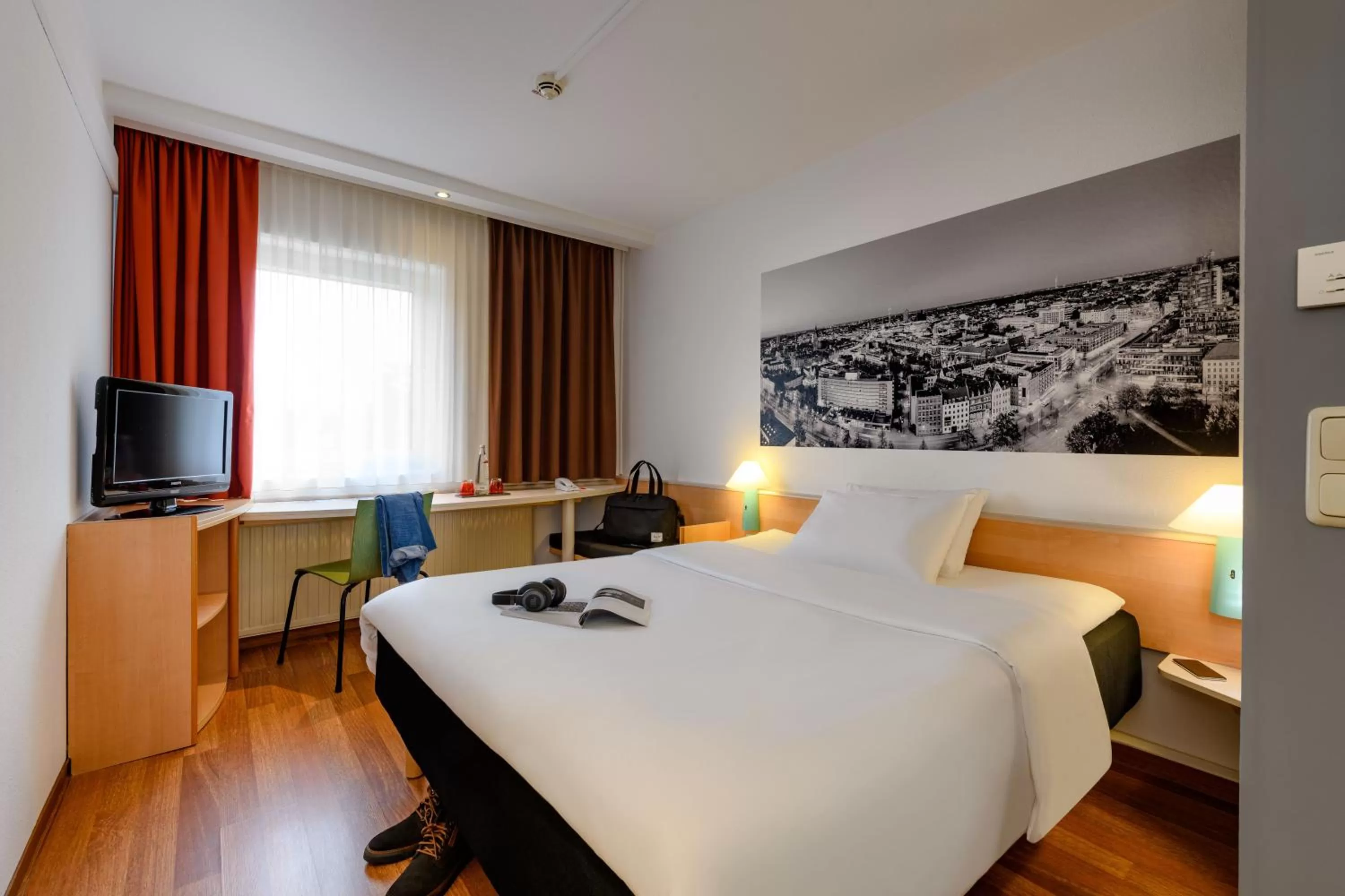 Standard Double Room in ibis Hotel Hannover Medical Park