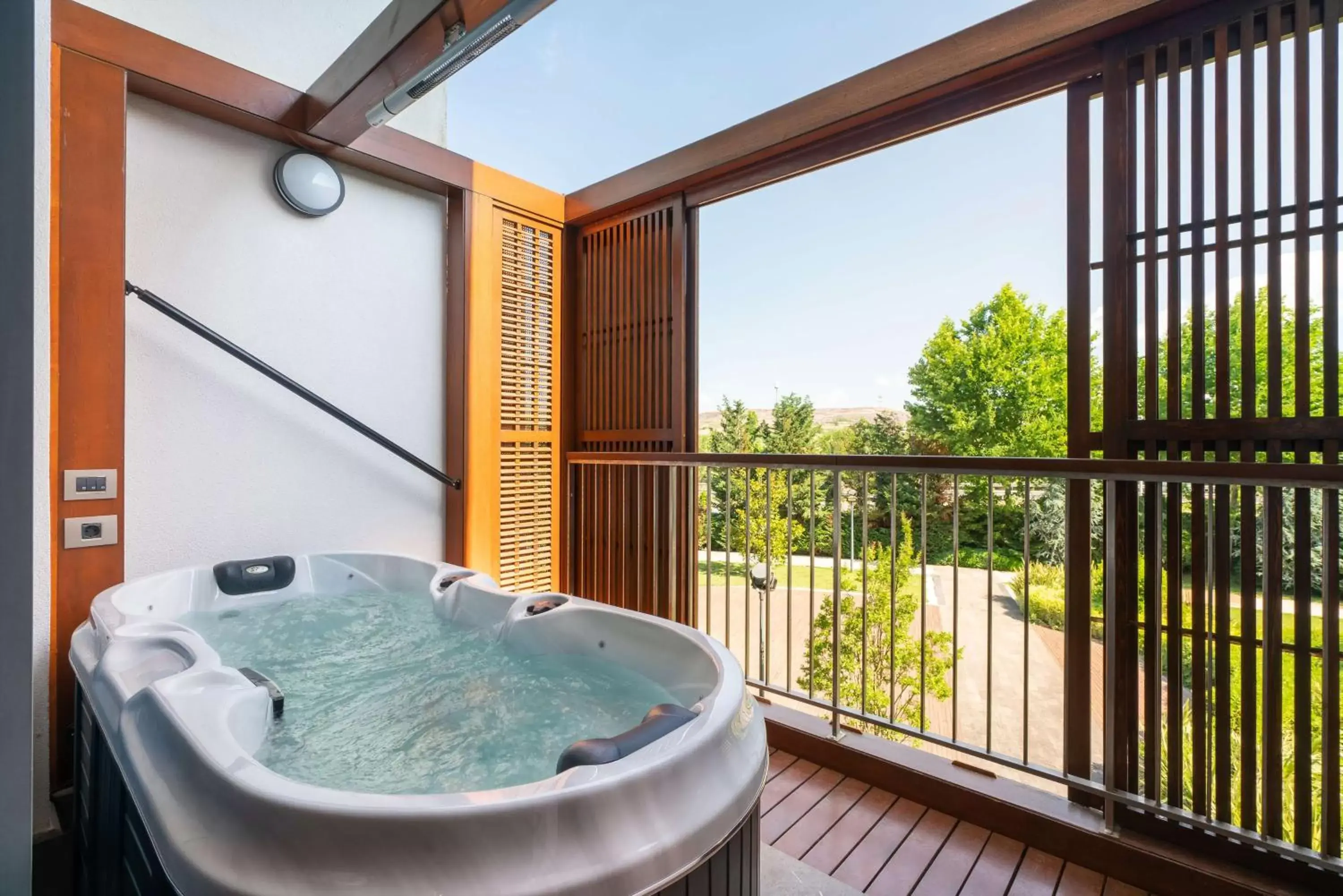 Loft Suite with Jacuzzi in Radisson Blu Hotel & Spa, Istanbul Tuzla Loft Suite with Jacuzzi in Radisson Blu Hotel & Spa, Istanbul Tuzla