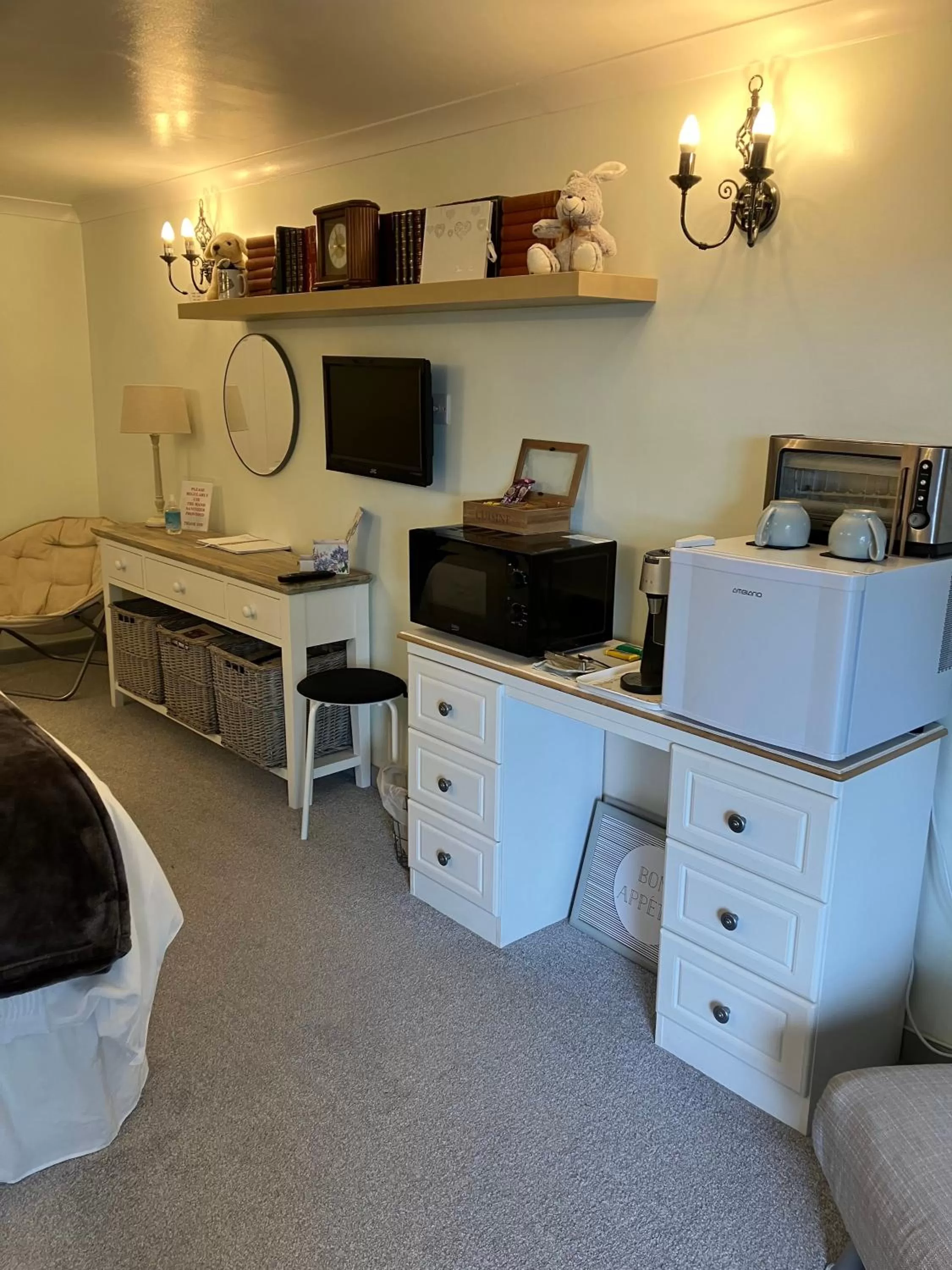 Bedroom in Luxury 3 bedded room with sea peeps and parking