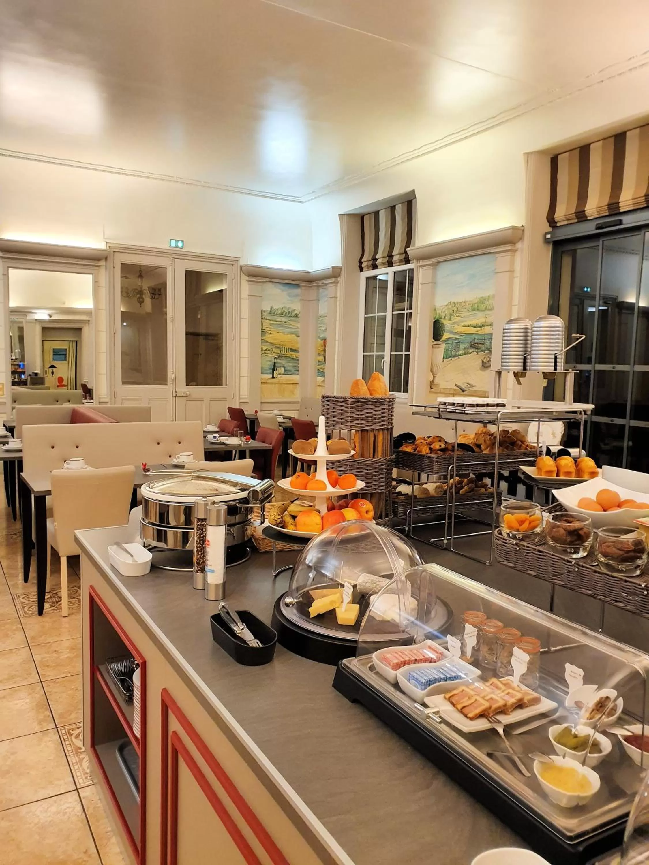 Buffet breakfast in Best Western Central Hotel