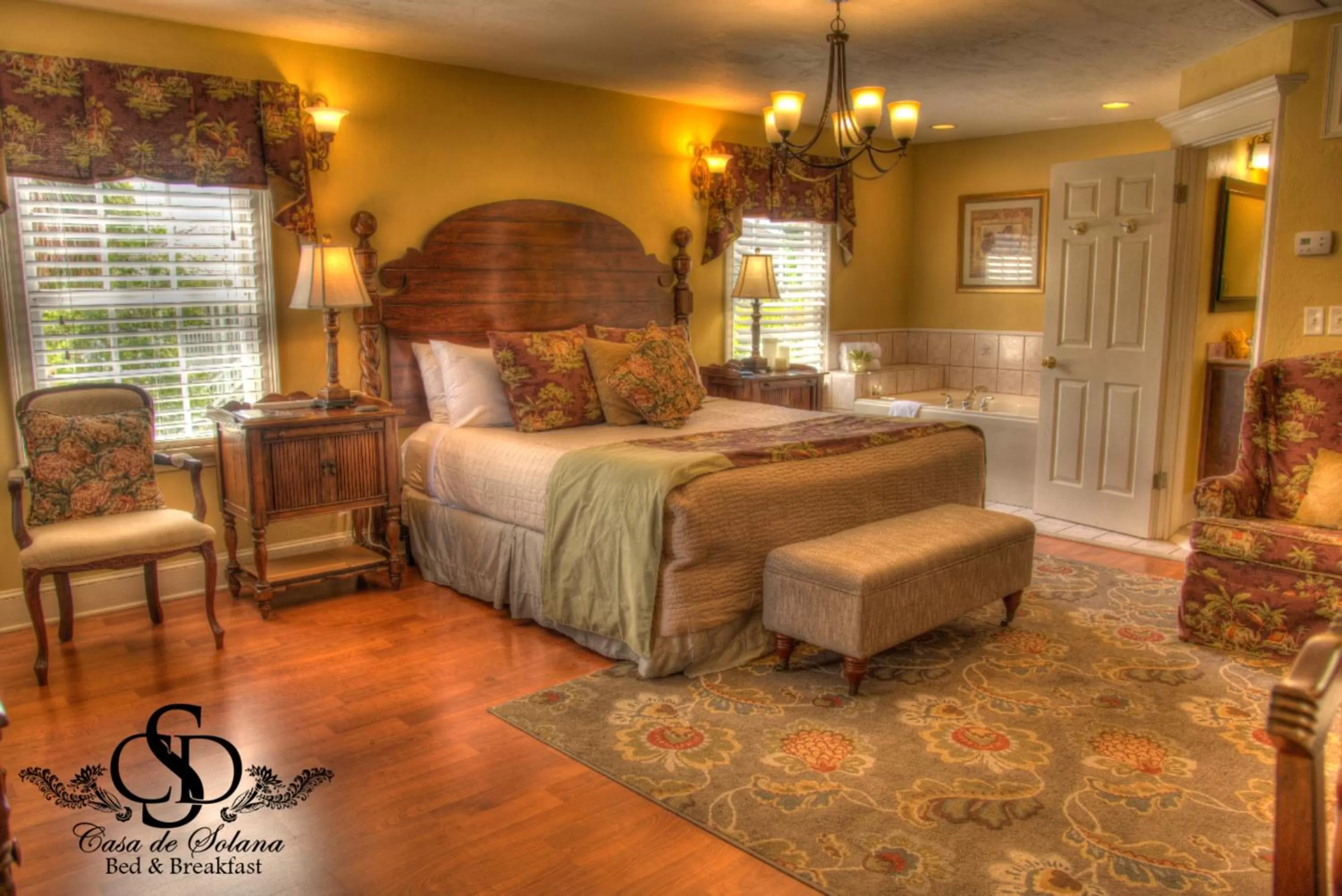 Bed in Casa De Solana & Victorian House Bed and Breakfast