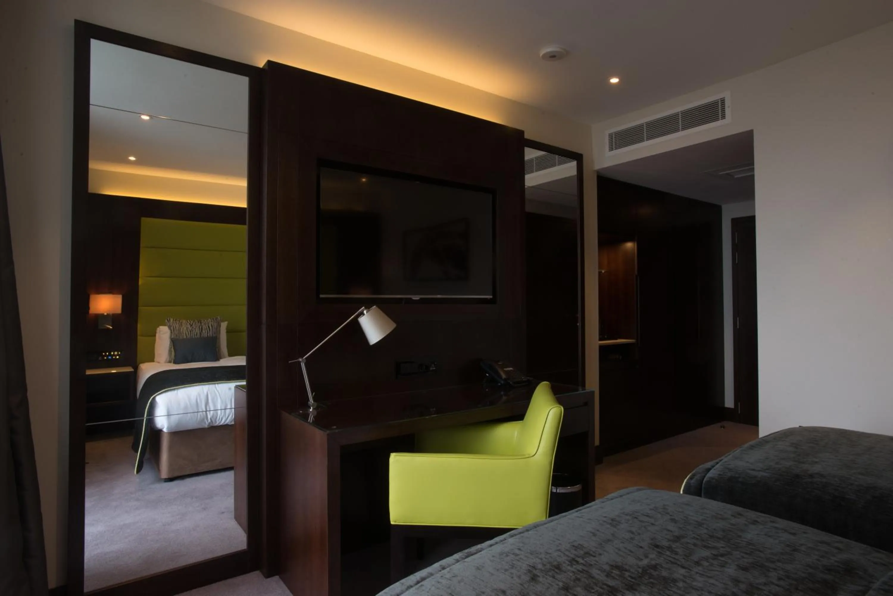 Photo of the whole room, Bed in St George's Hotel - Wembley