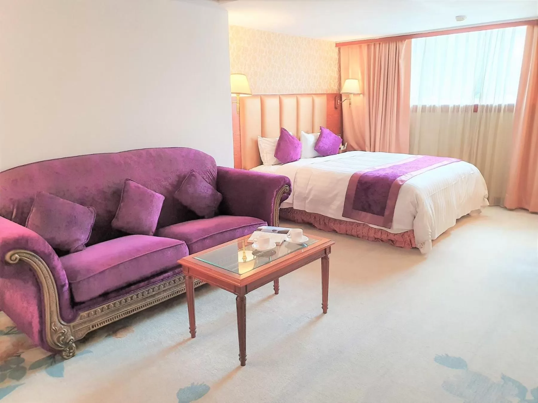 Photo of the whole room, Bed in Chyuan Du Spring Resort
