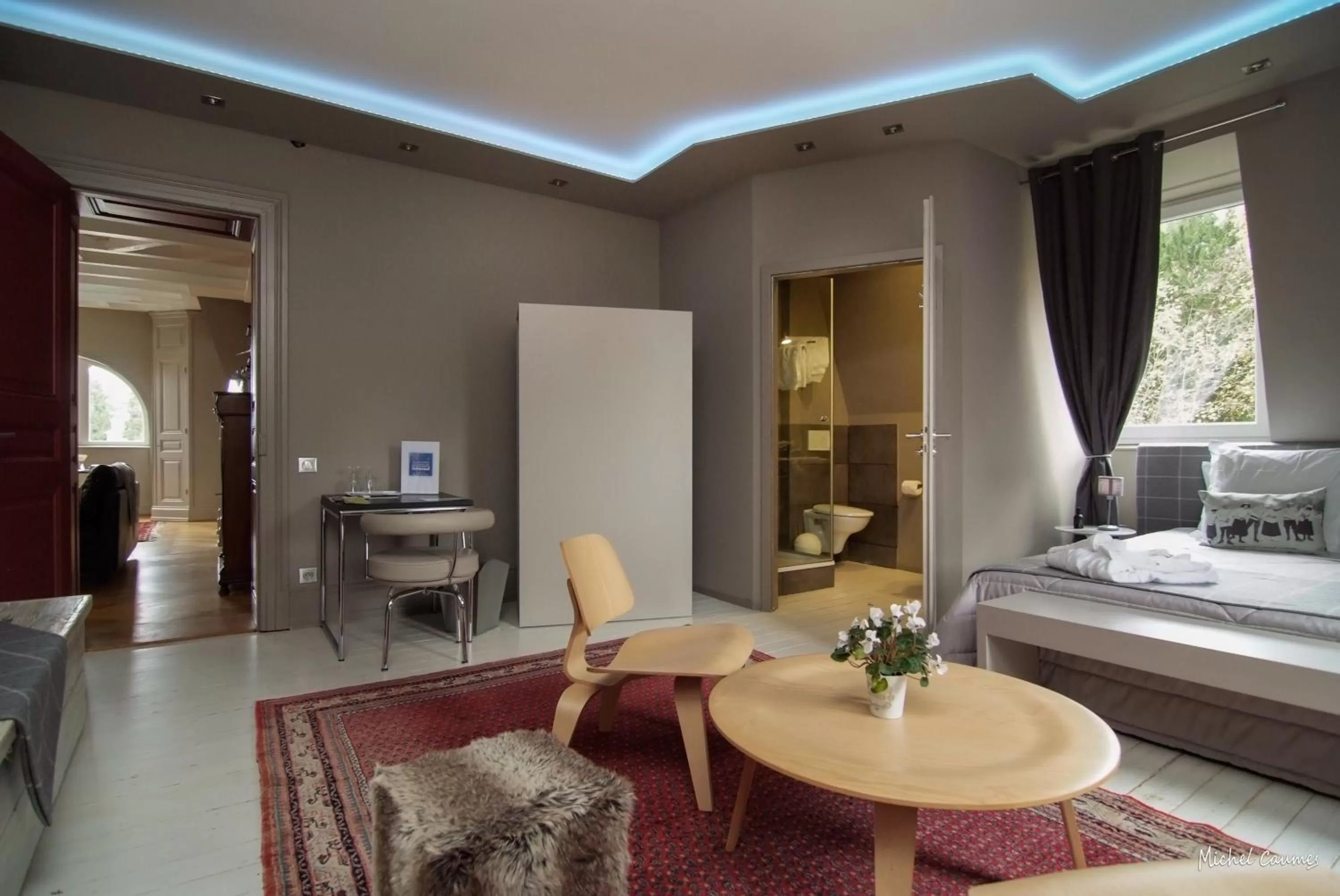 Bedroom, Seating Area in Peonia at Home - Maison d'hôtes d'exception