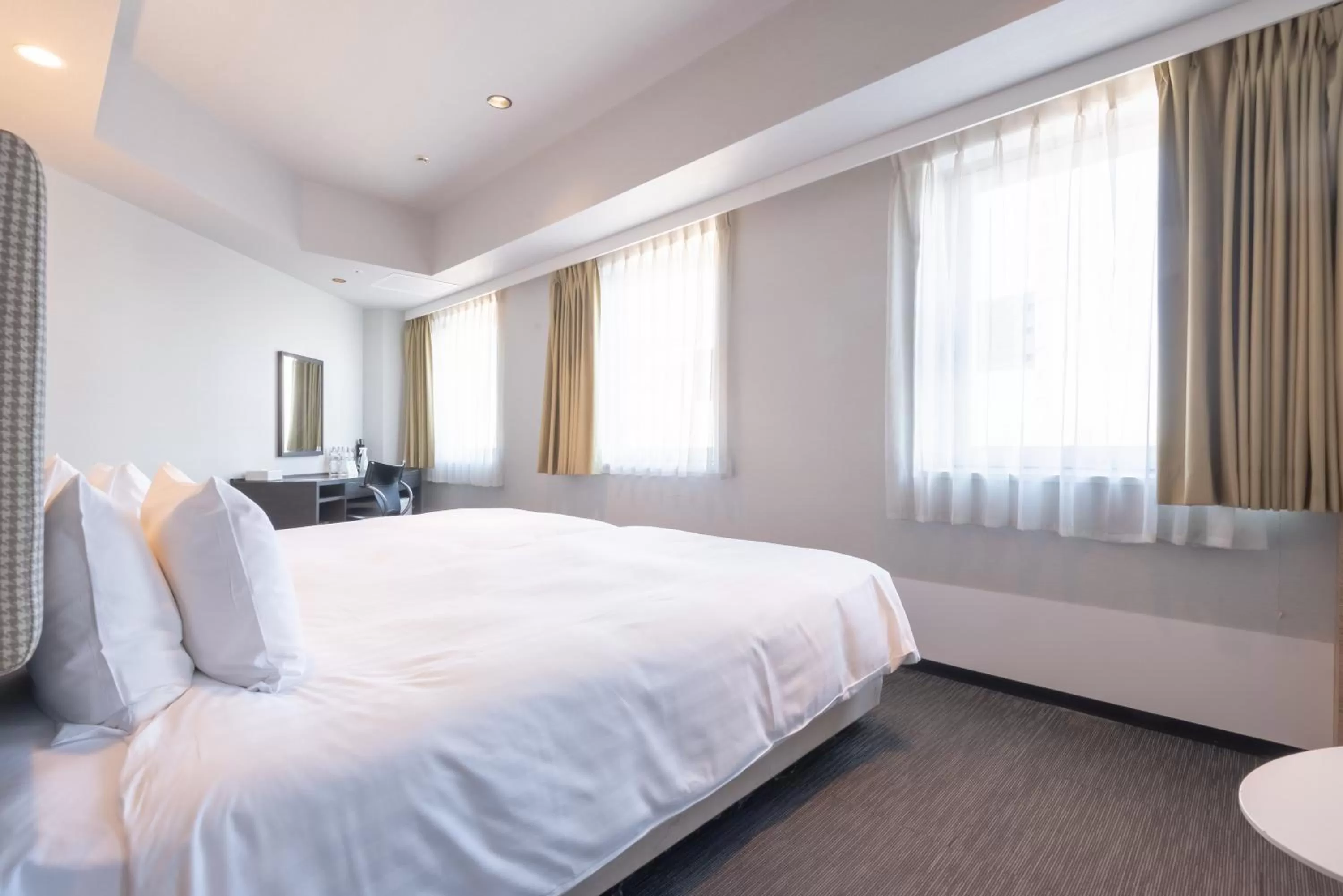 Bed in E Hotel Higashi Shinjuku