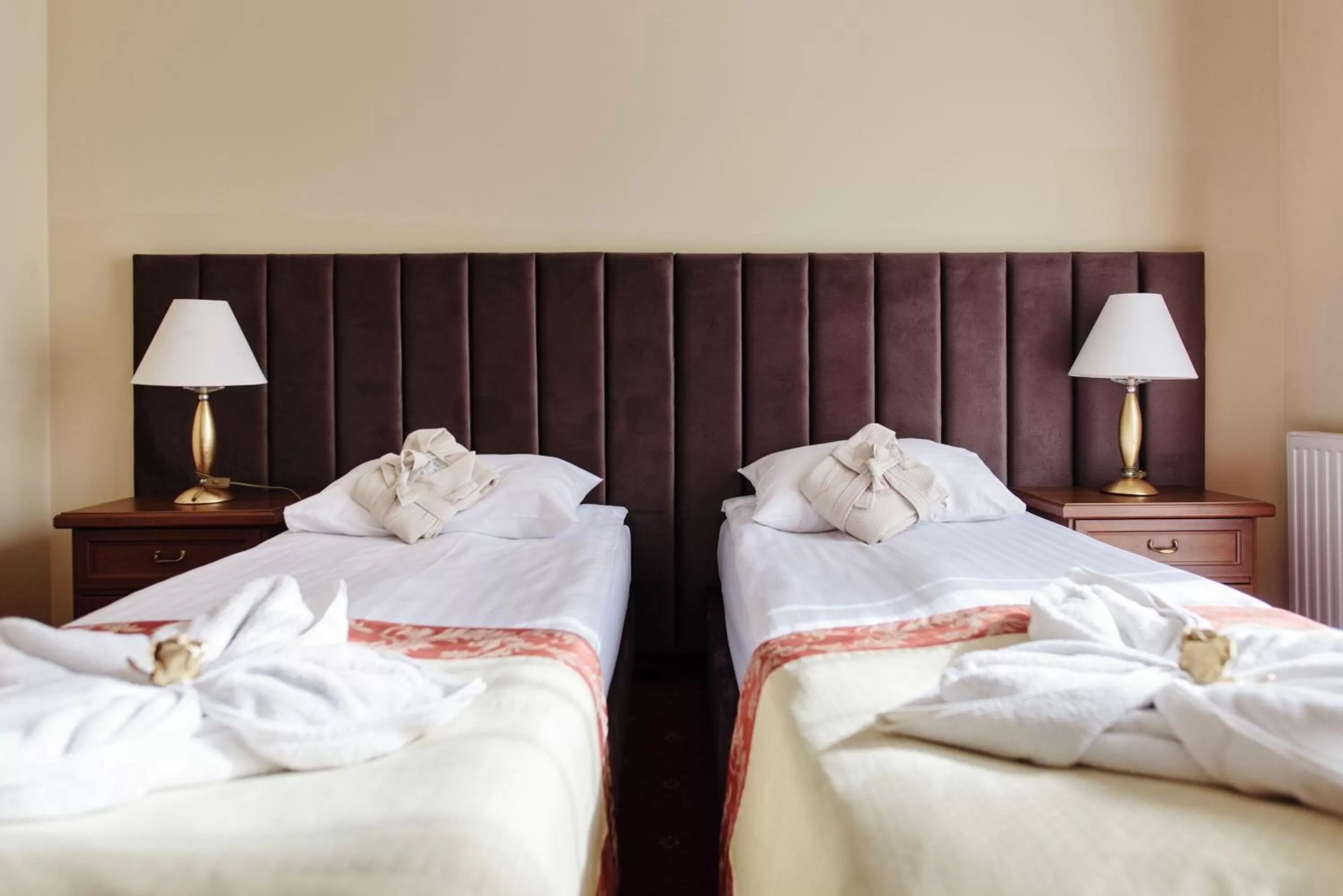 Bed in Lila Medical SPA