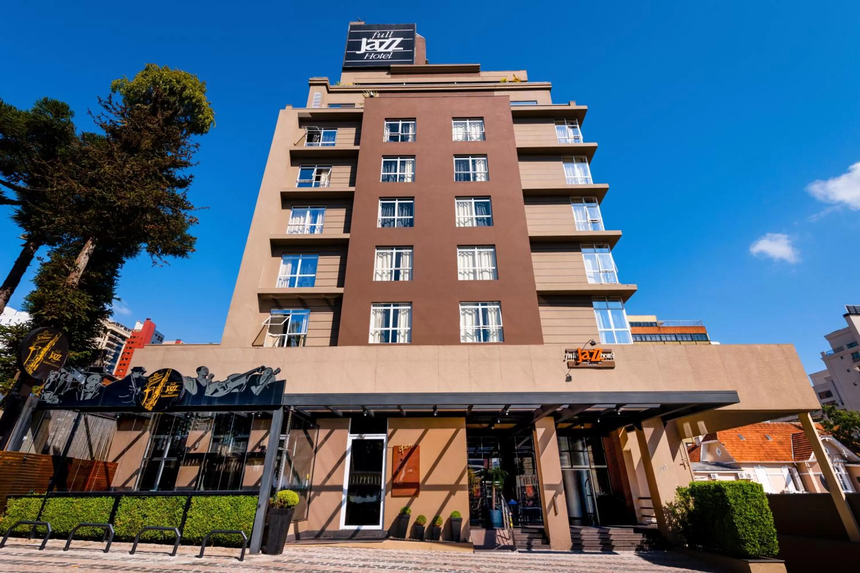 Full Jazz by Slaviero Hotéis