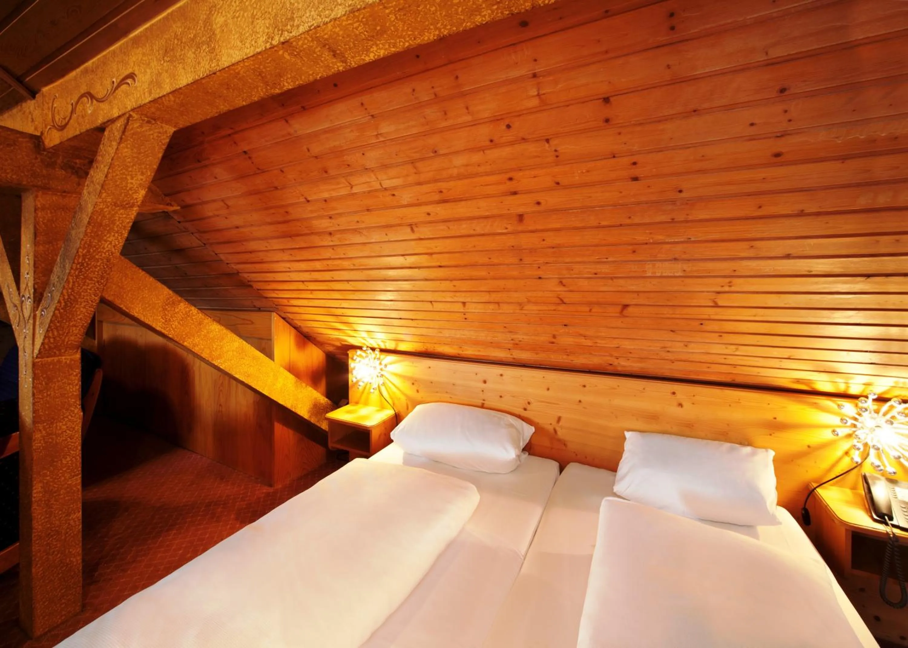 Bedroom, Bed in Hotel Hahn