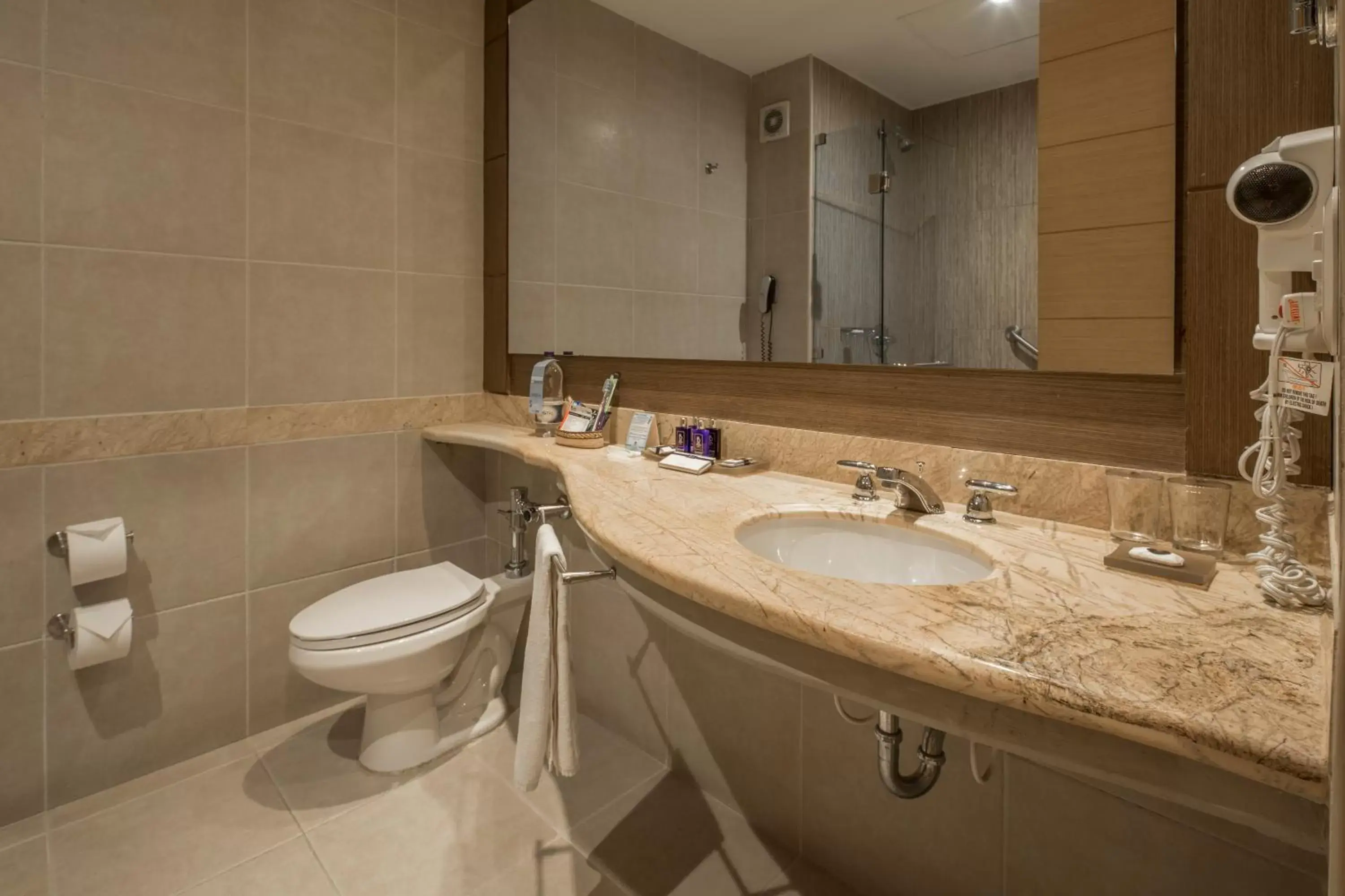 Standard Double Room in Hotel Dann Carlton Barranquilla y Centro de Convenciones Standard Double Room in Hotel Dann Carlton Barranquilla y Centro de Convenciones