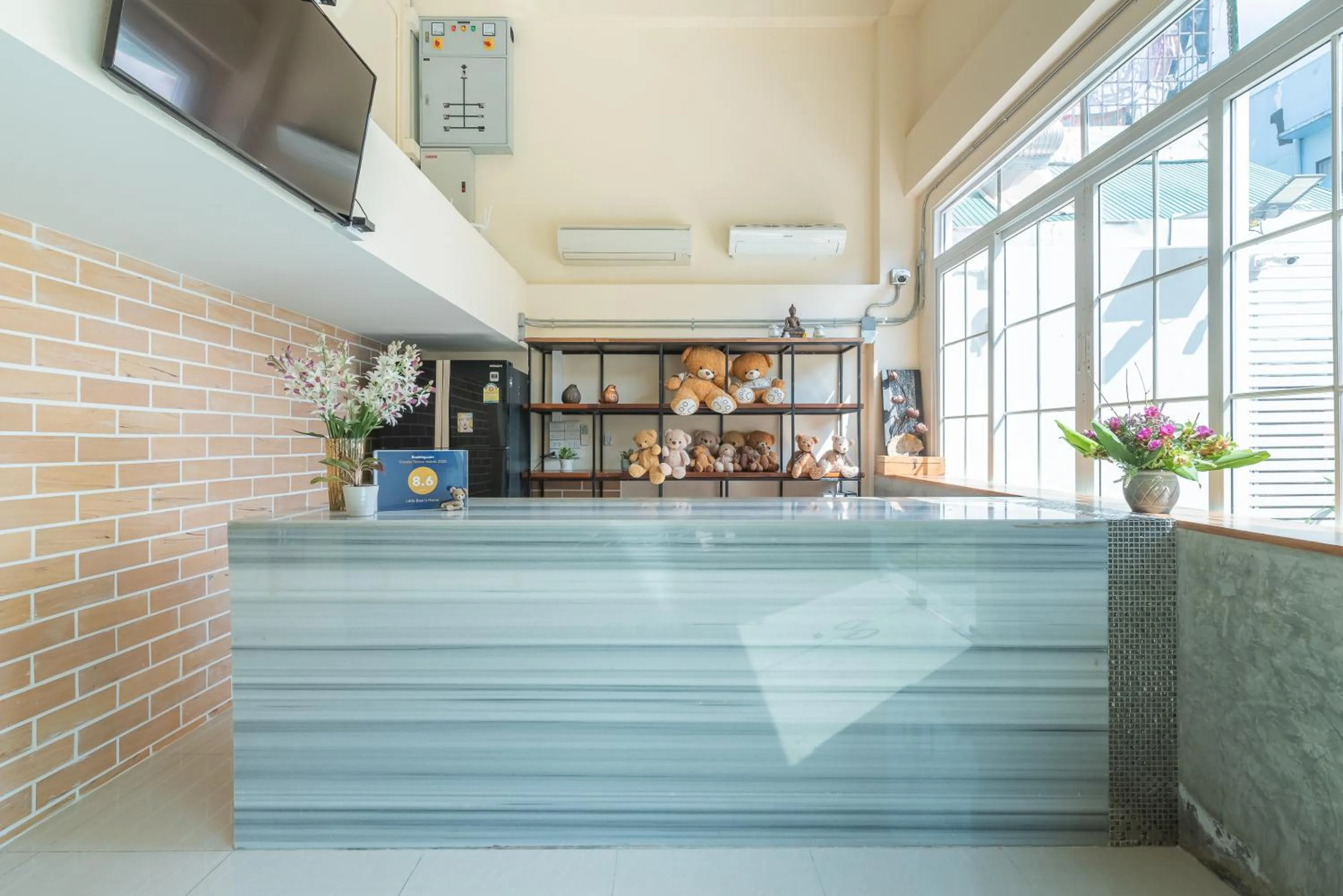 Lounge or bar in Little Bear's Home