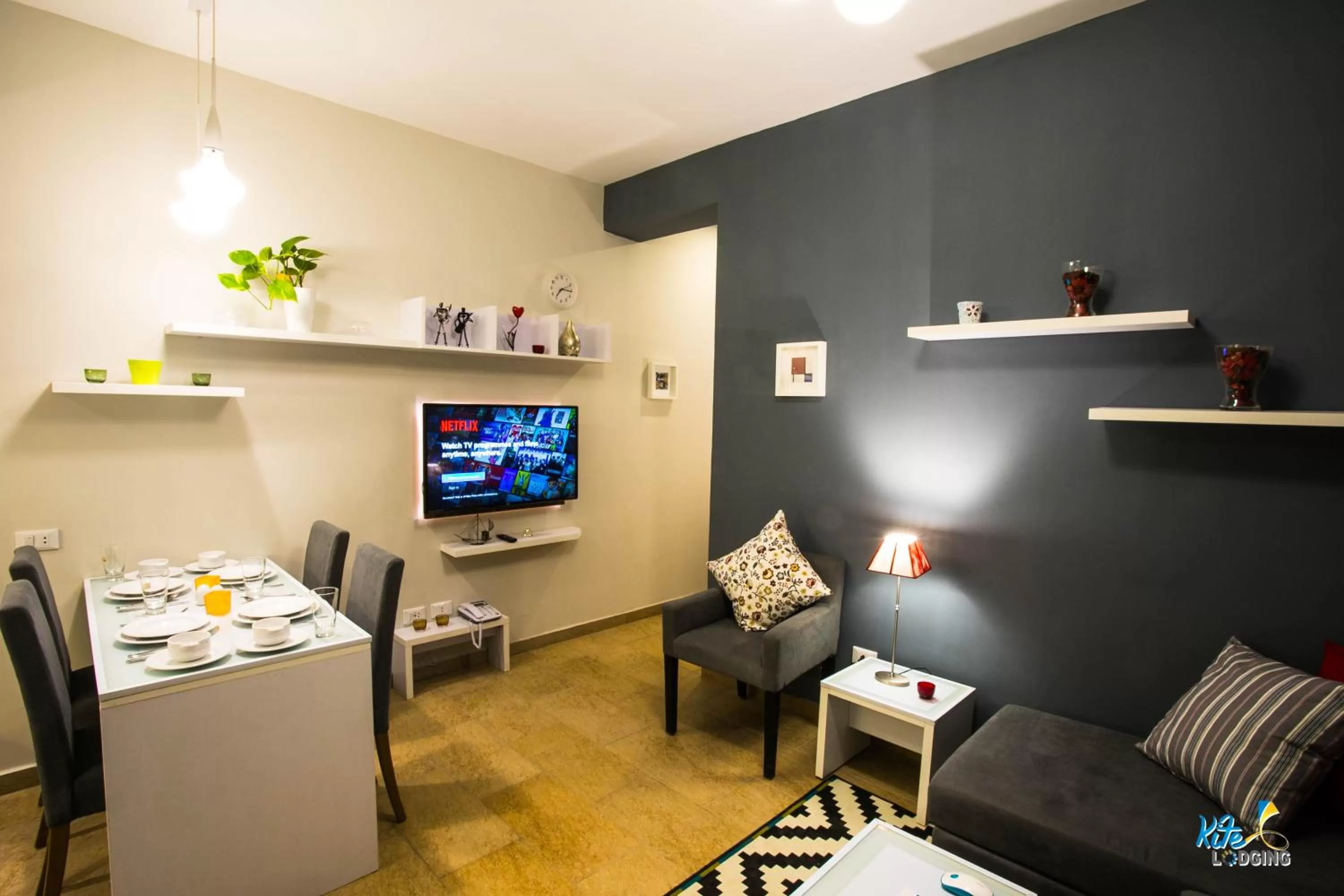 Breakfast, TV/Entertainment Center in Kite Lodging