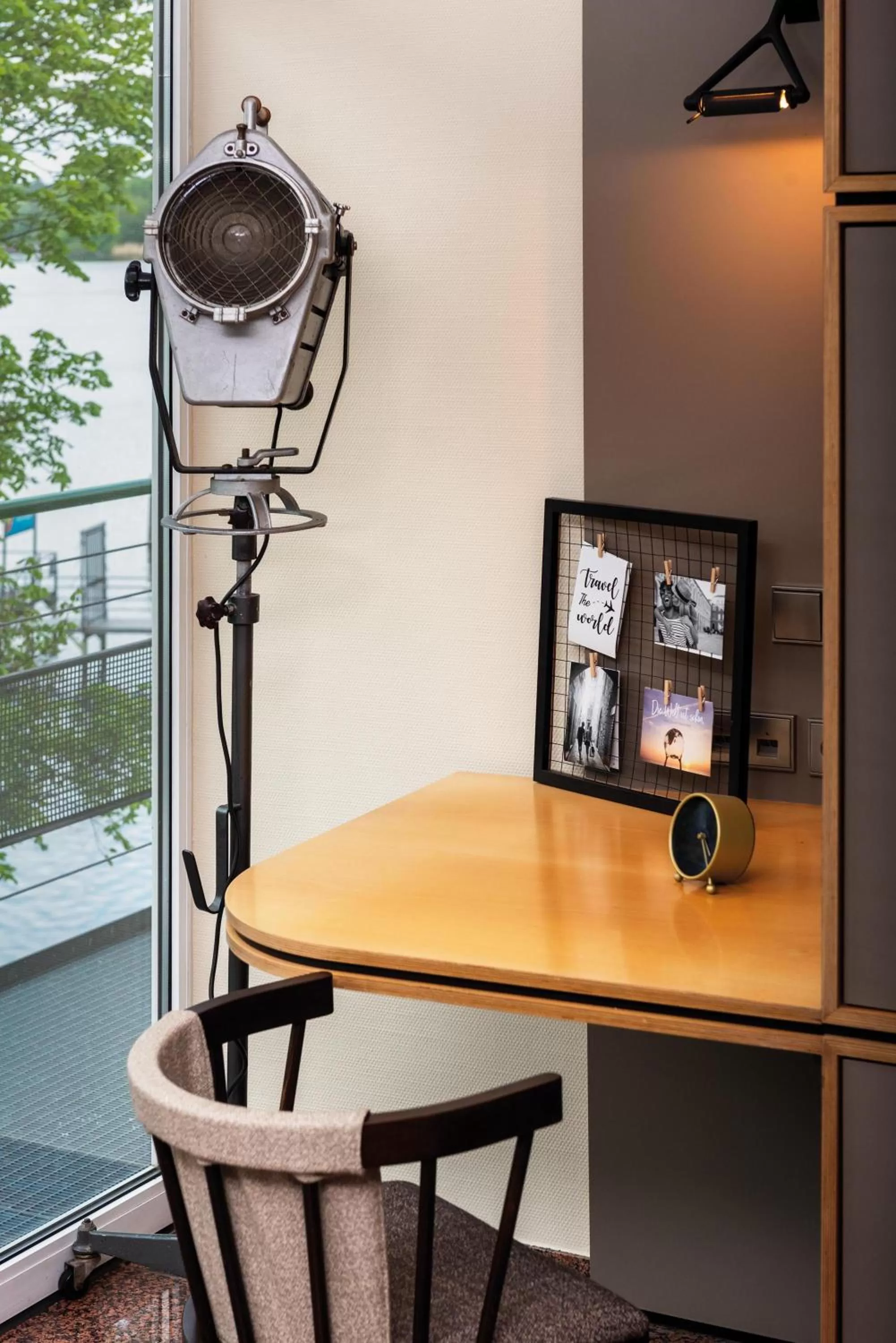 Lobby or reception in Seminaris Avendi Hotel Potsdam