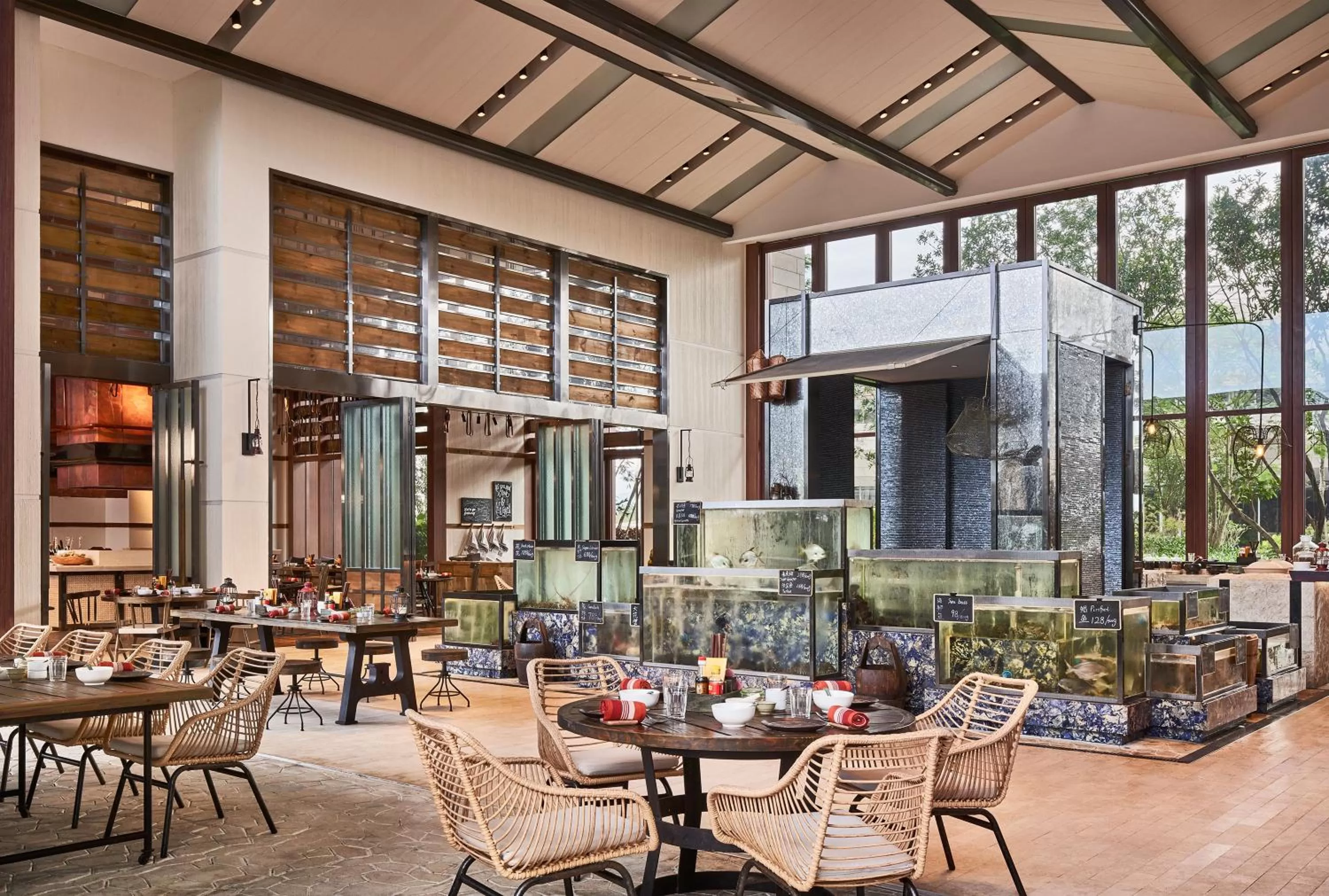 Restaurant/places to eat in Rosewood Sanya