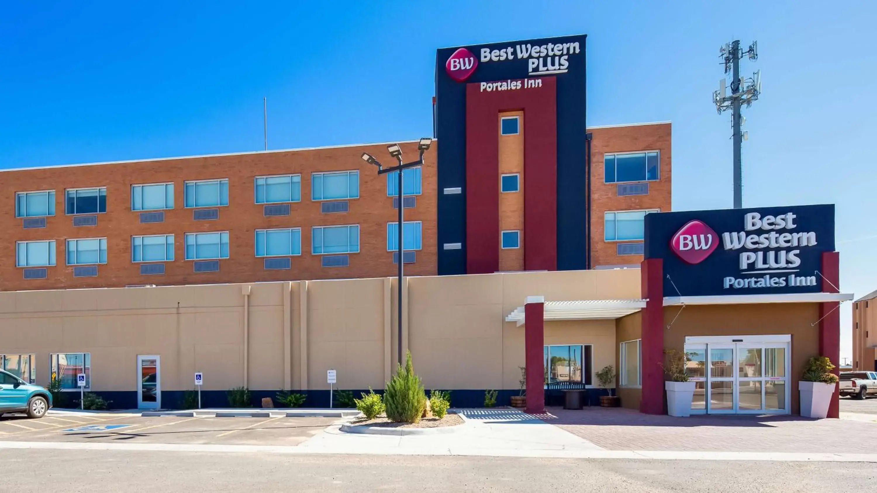 Property Building in Best Western Plus Portales Inn Property Building in Best Western Plus Portales Inn