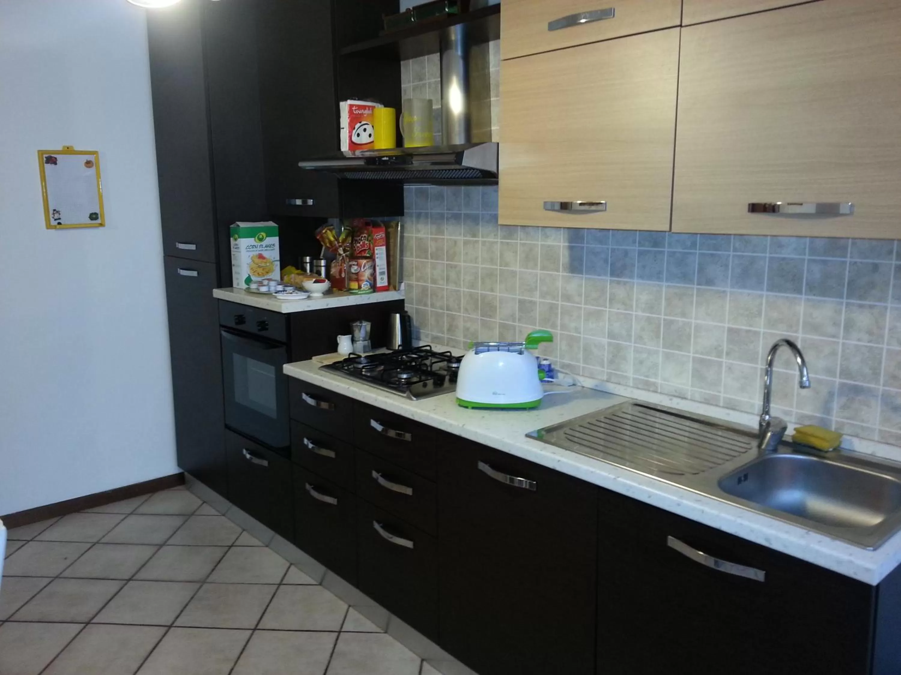 Kitchen or kitchenette in Zaffiro Blu Airport