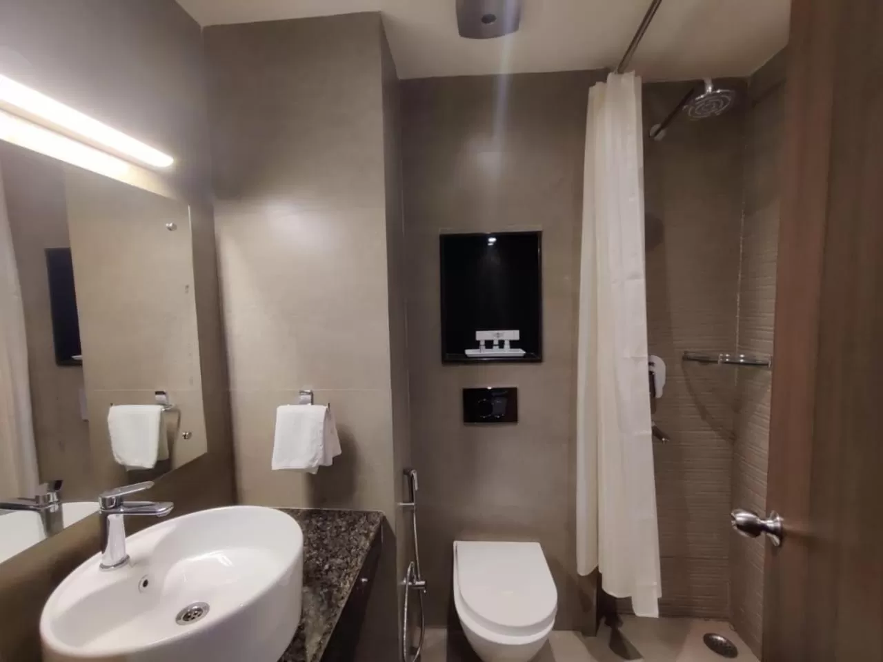 Bathroom in Hotel D SilverLeaf