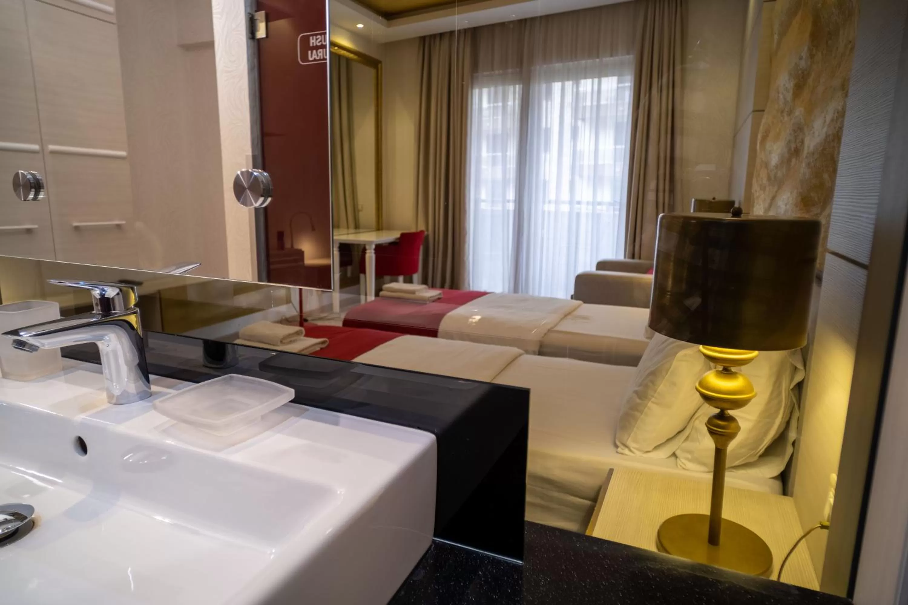 Bathroom in Hotel Atina