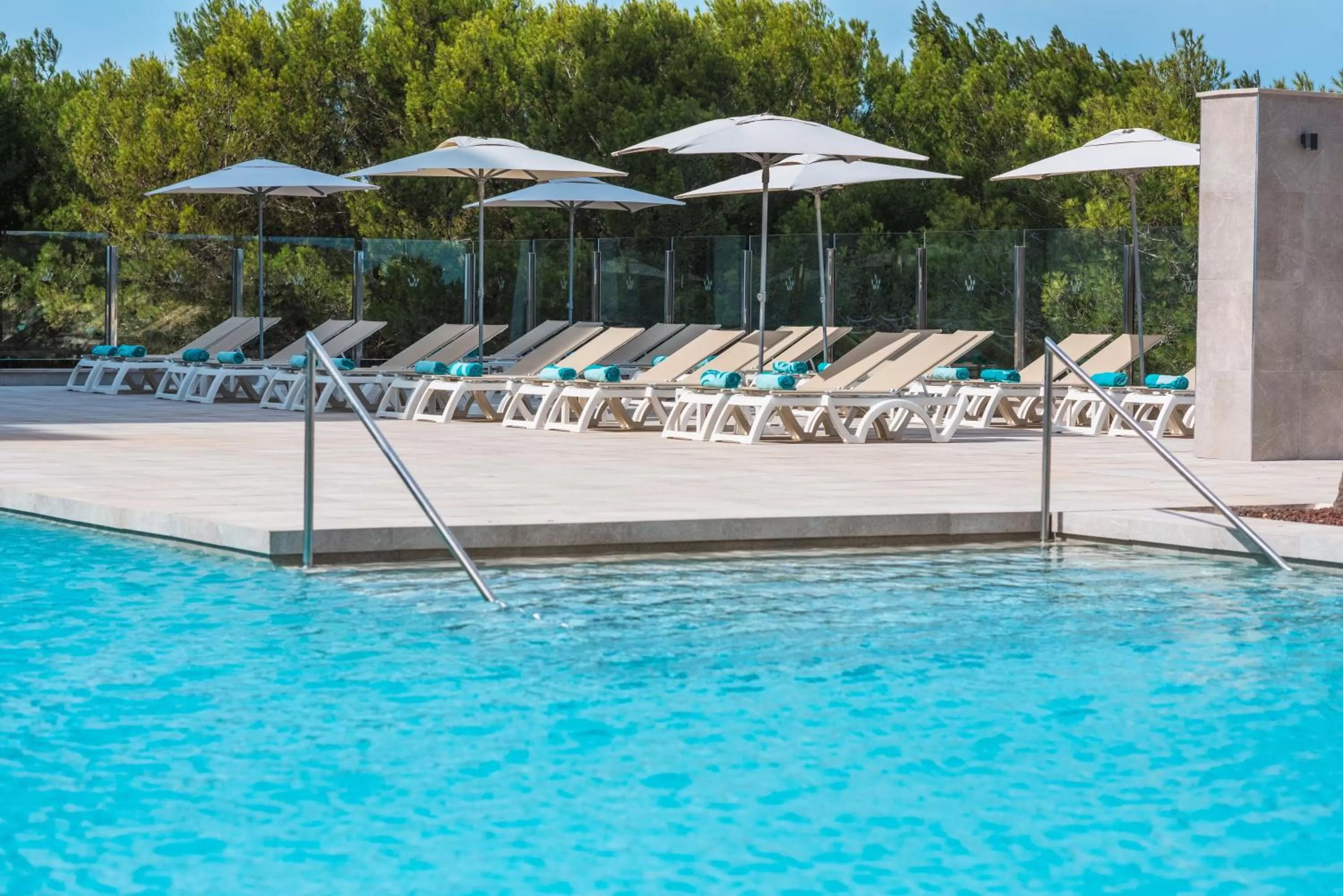 Swimming pool in Iberostar Waves Cala Millor - Adults Only