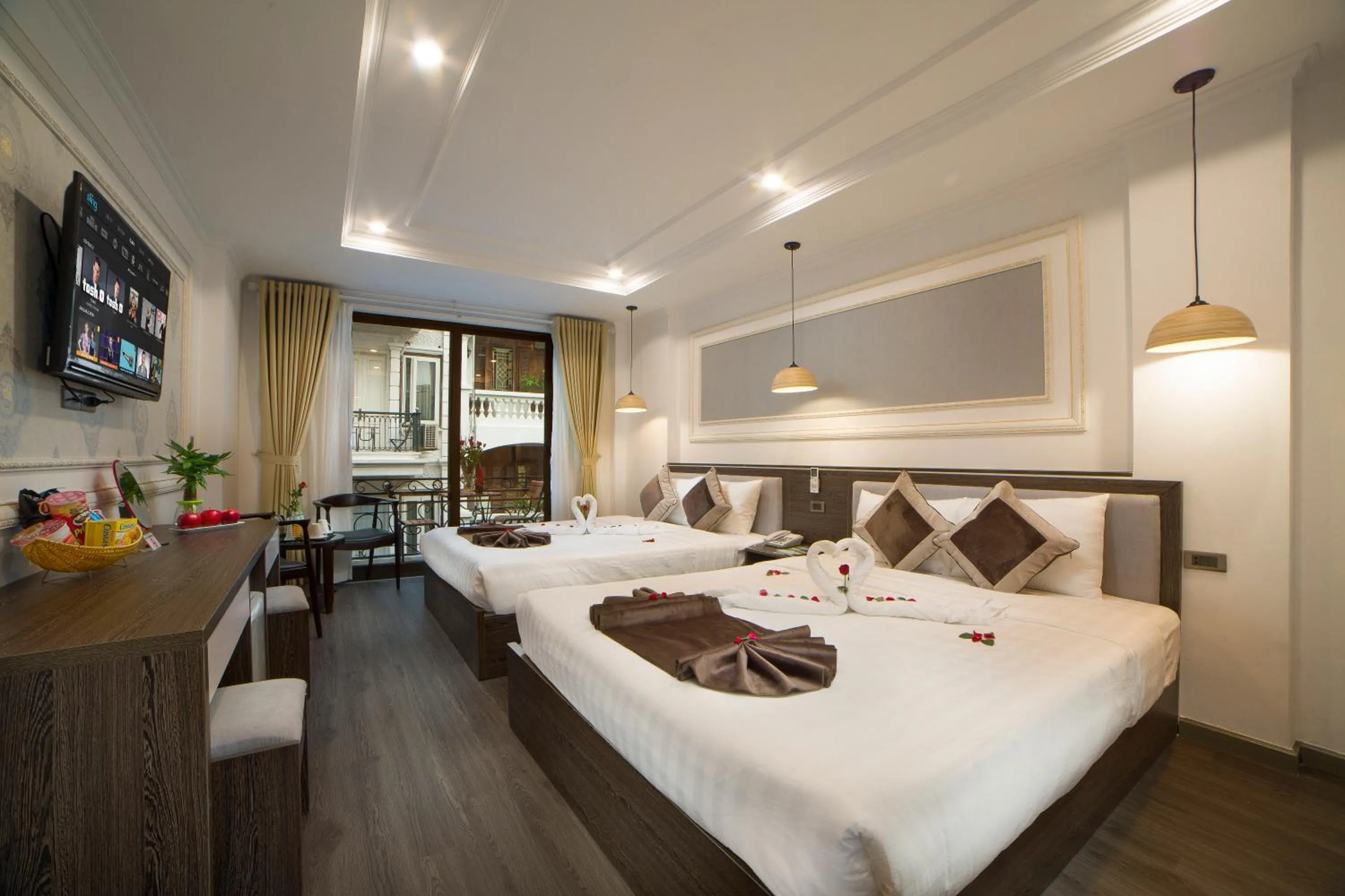 Bed in Galliot Central Hotel