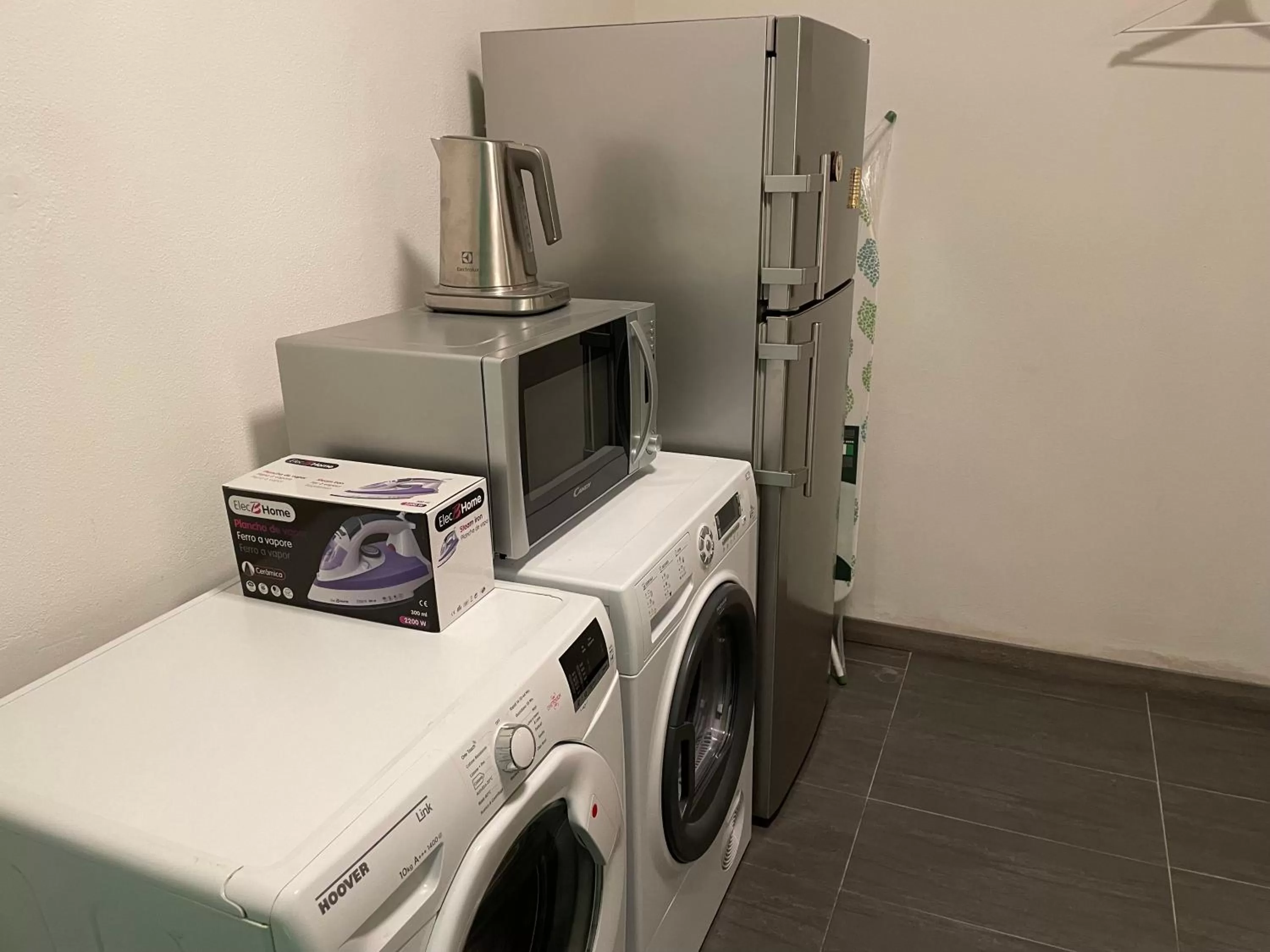 TV/Entertainment Center in Tortona52