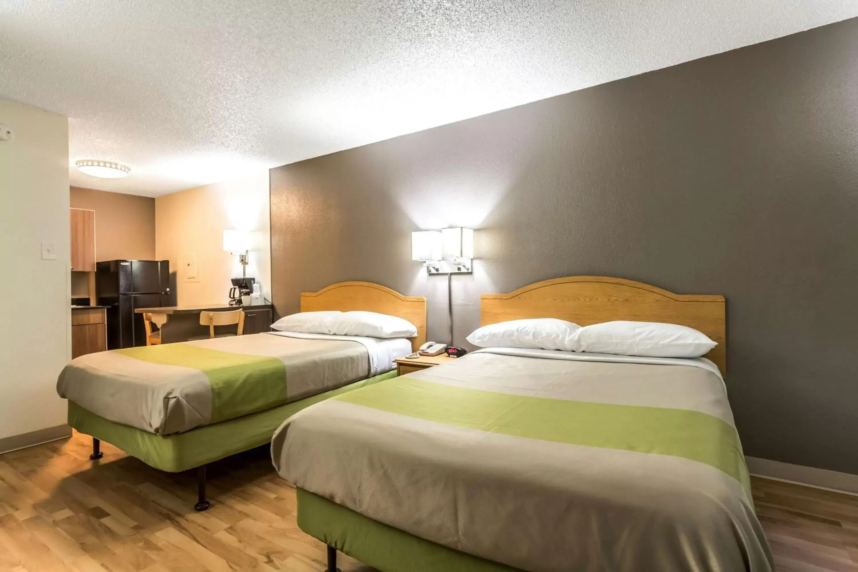 Quadruple Room - single occupancy - Disability Access - Roll in Shower in Studio 6-Dallas, TX - Northwest Quadruple Room - single occupancy - Disability Access - Roll in Shower in Studio 6-Dallas, TX - Northwest