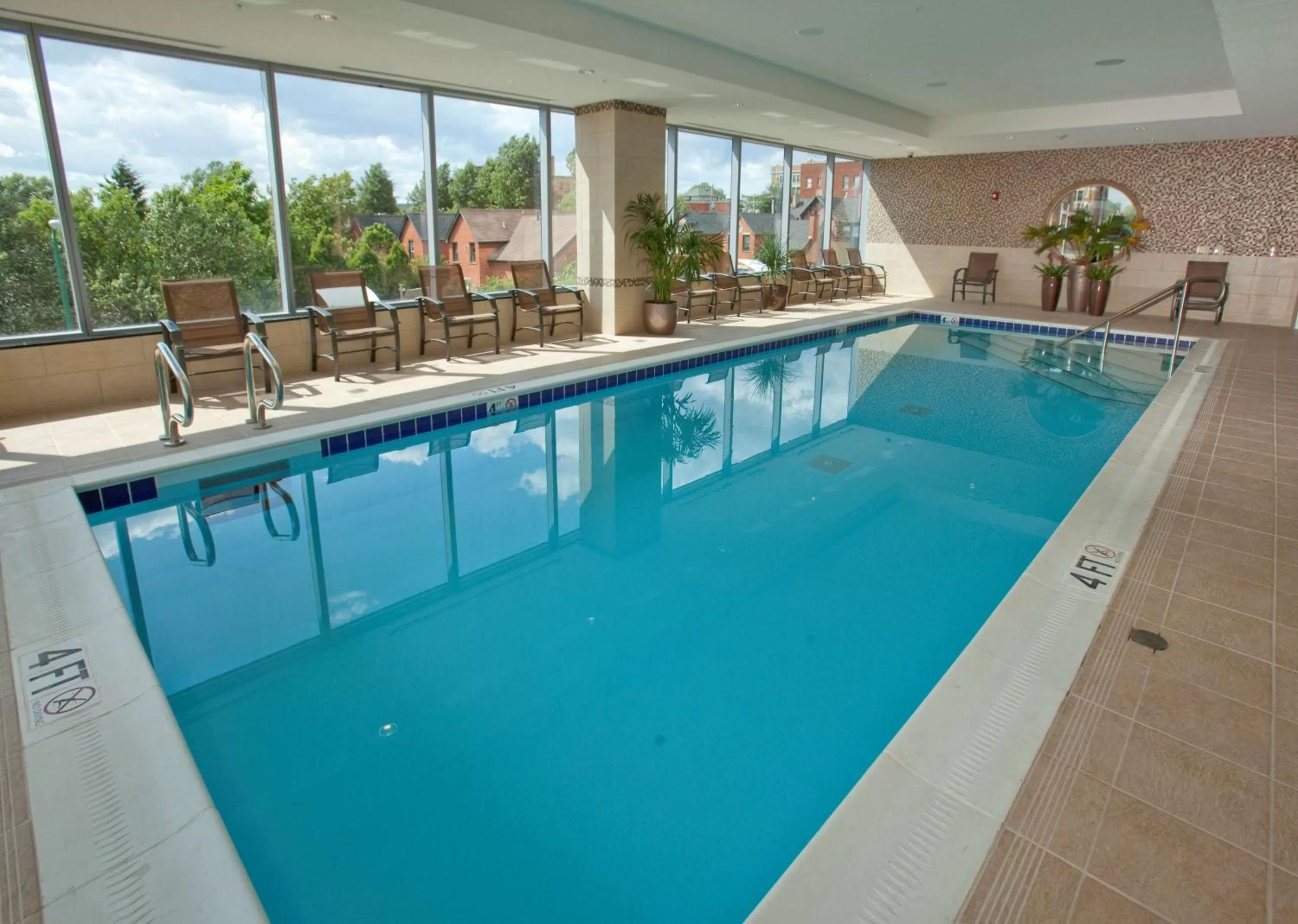 Pool view in Embassy Suites Buffalo