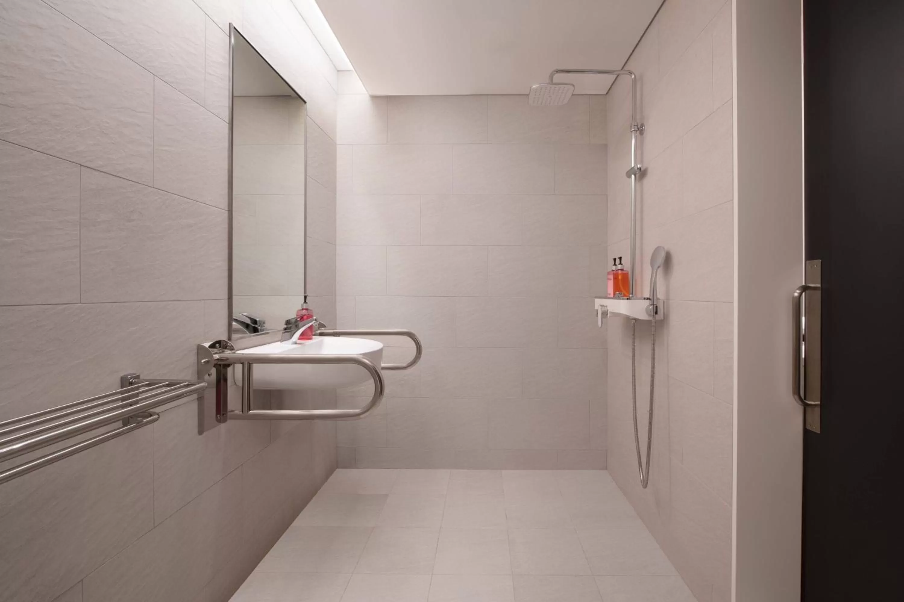 Bathroom in Moxy Seoul Insadong