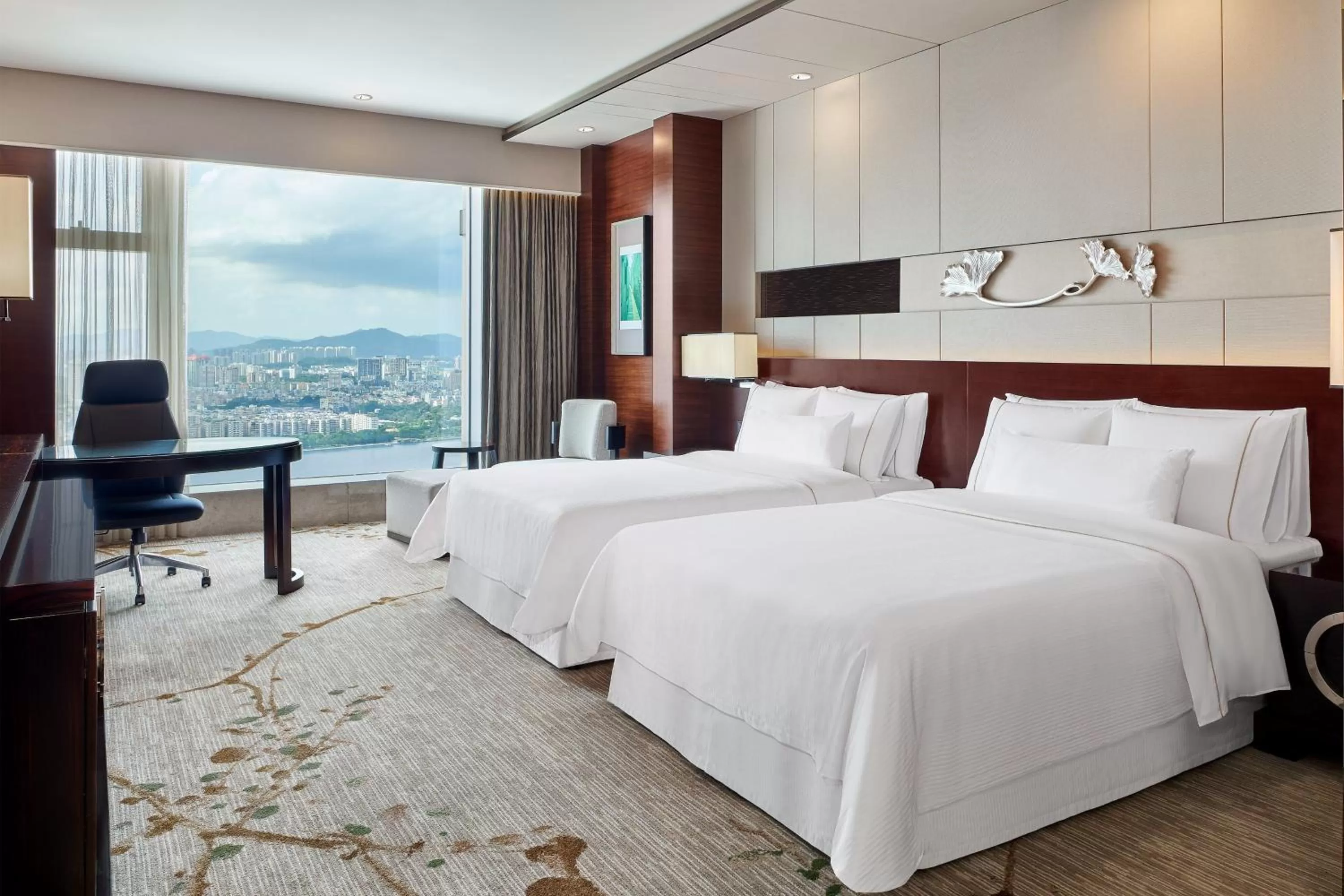 Photo of the whole room, Bed in The Westin Pazhou