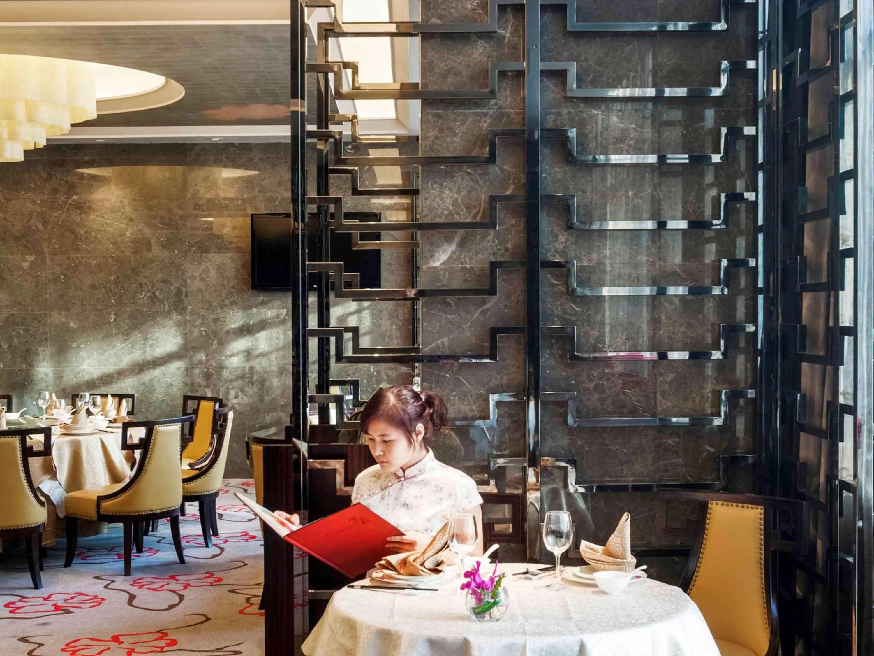 Restaurant/places to eat in Novotel Nanjing East Suning