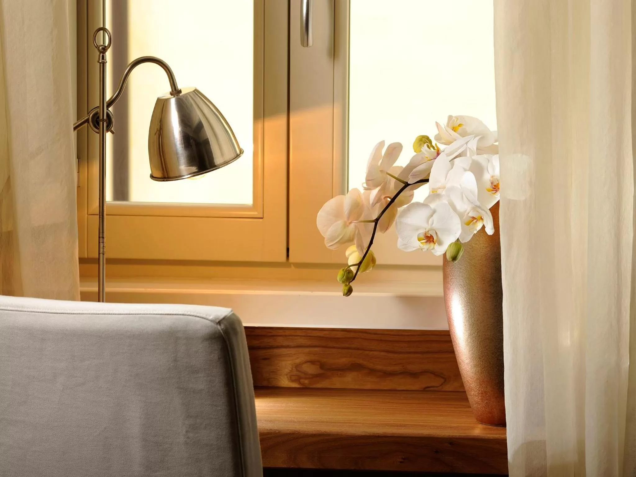 Decorative detail in Mario De' Fiori 37