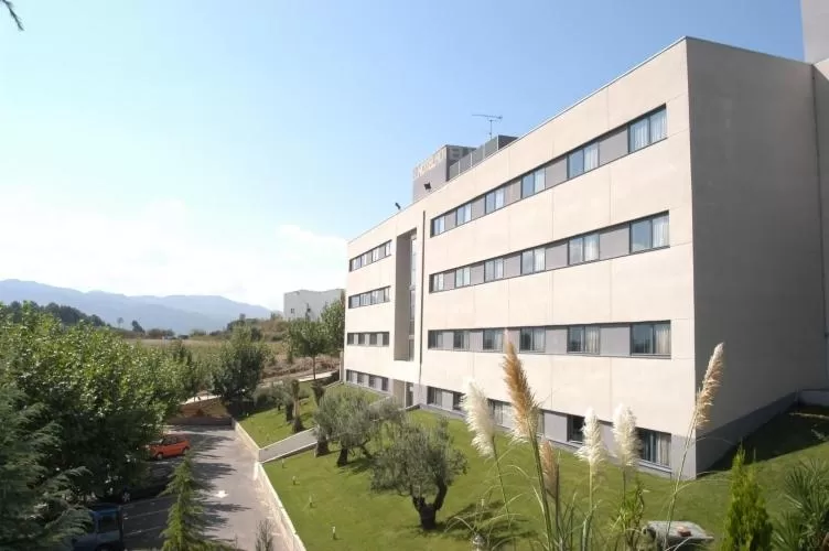 Facade/entrance, Property Building in Hotel Les Torres