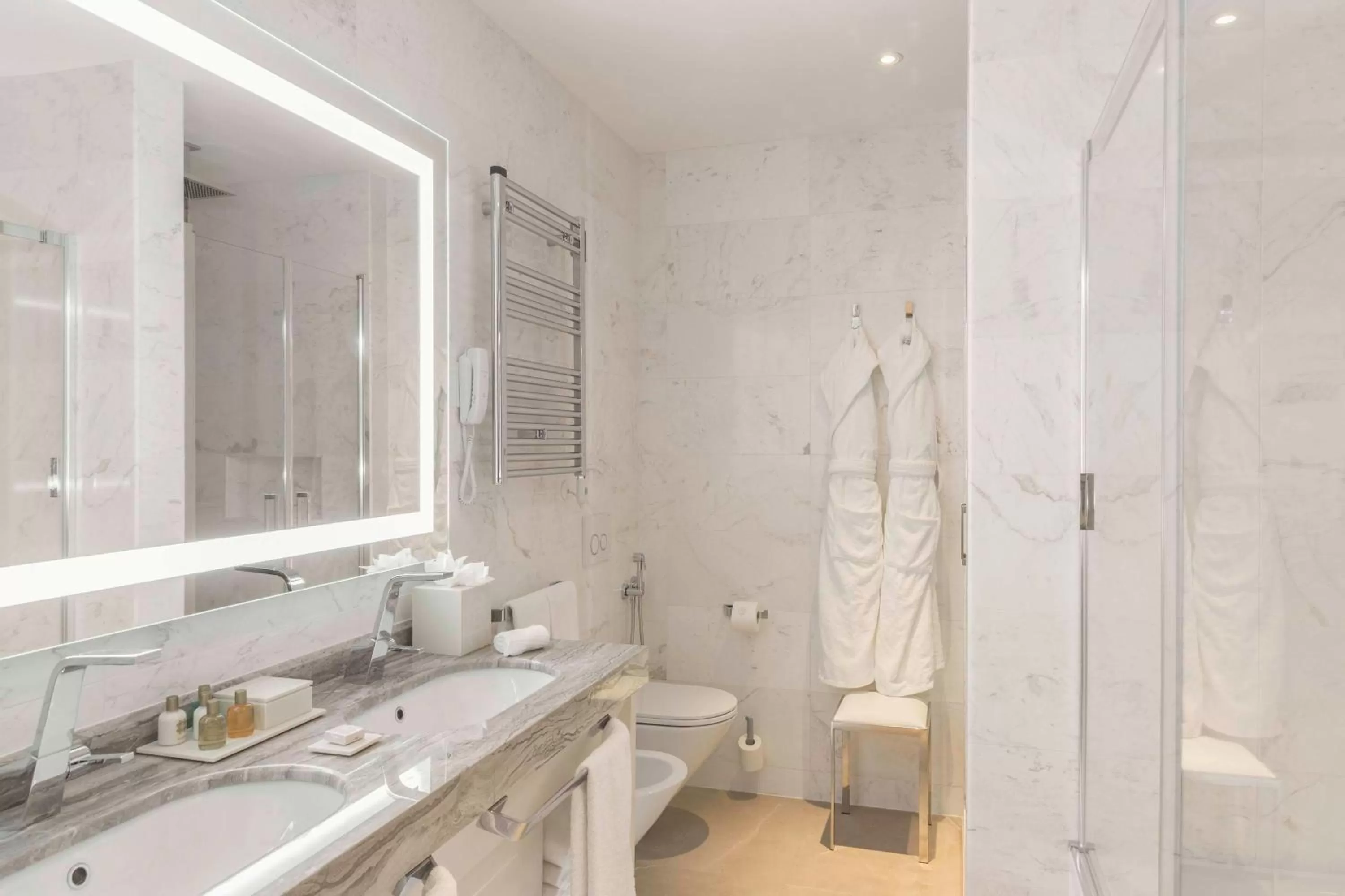 Bathroom in Aleph Rome Hotel, Curio Collection By Hilton