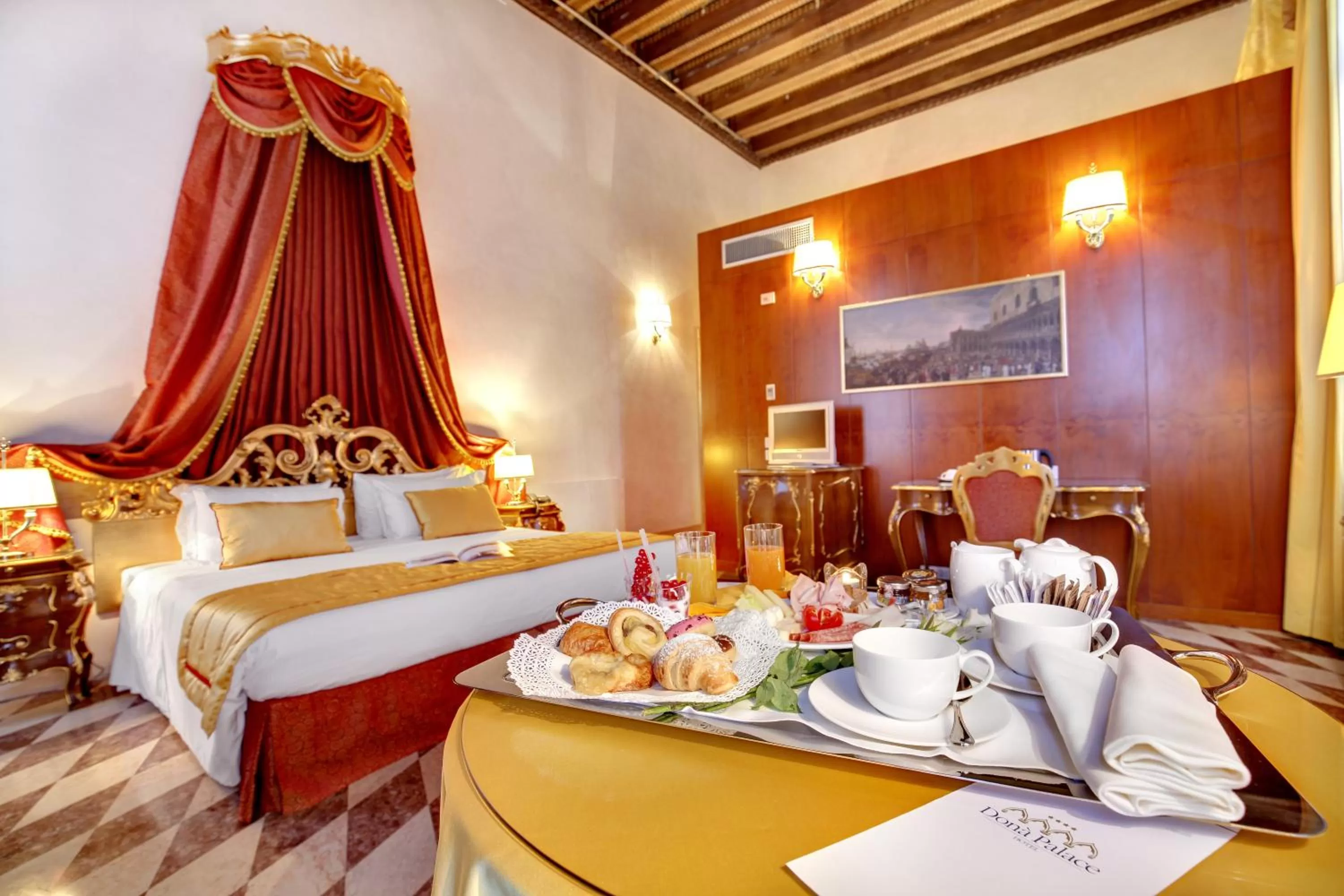 Food and drinks, Bed in Hotel Donà Palace
