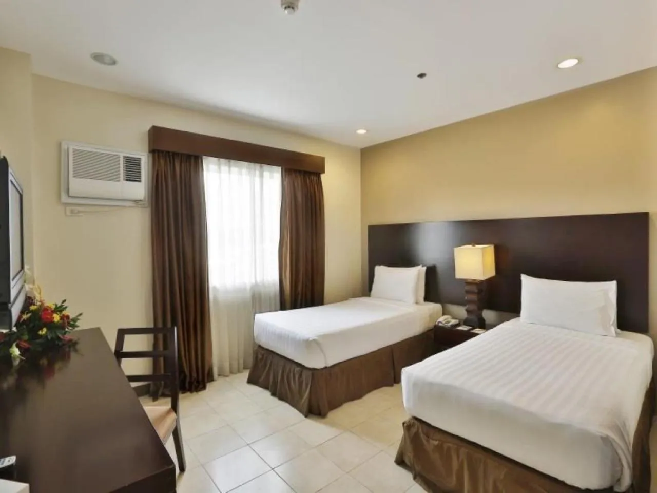 Alpa City Suites Hotel