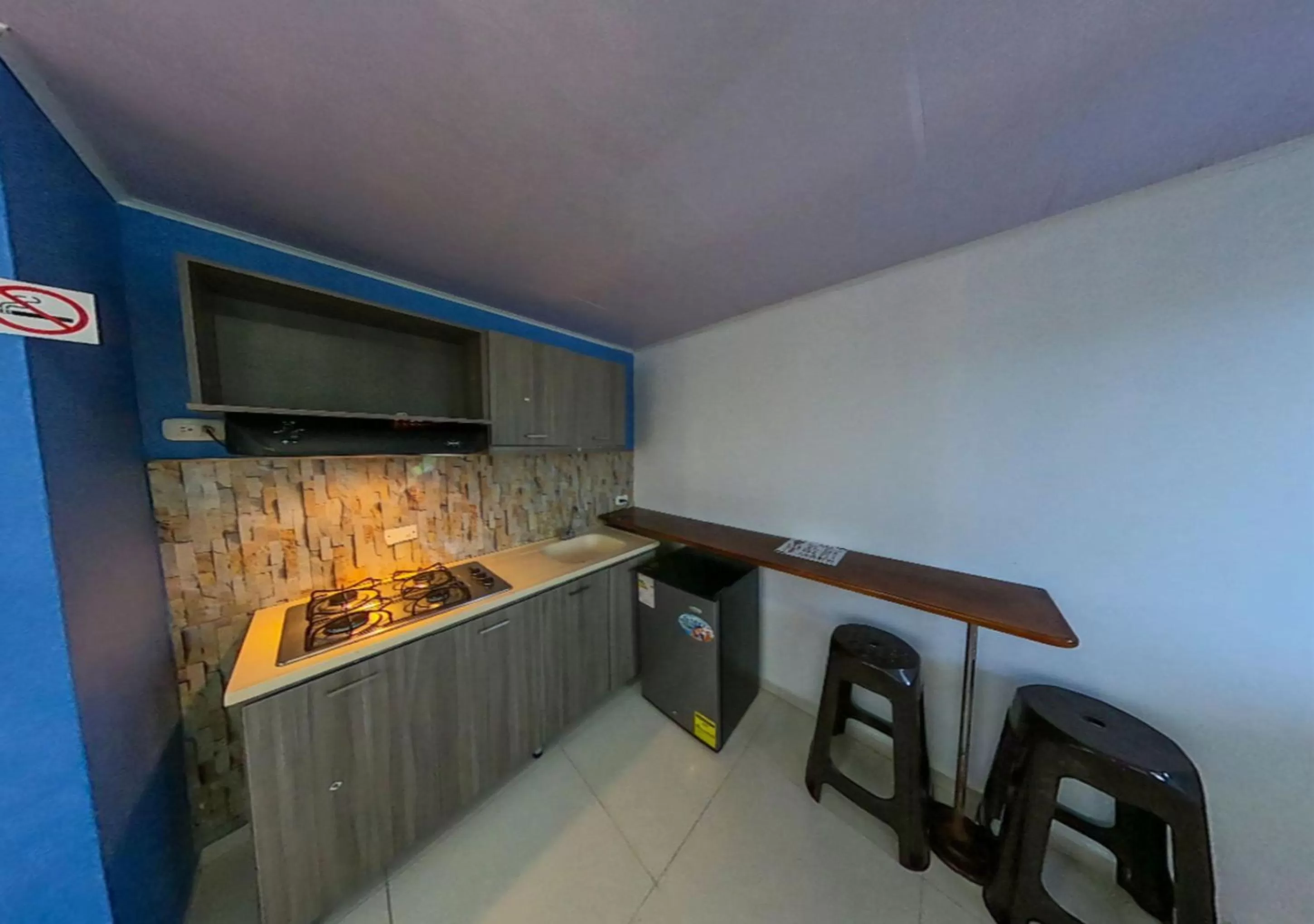 Kitchen/Kitchenette in Apartamentos Isla Tropical