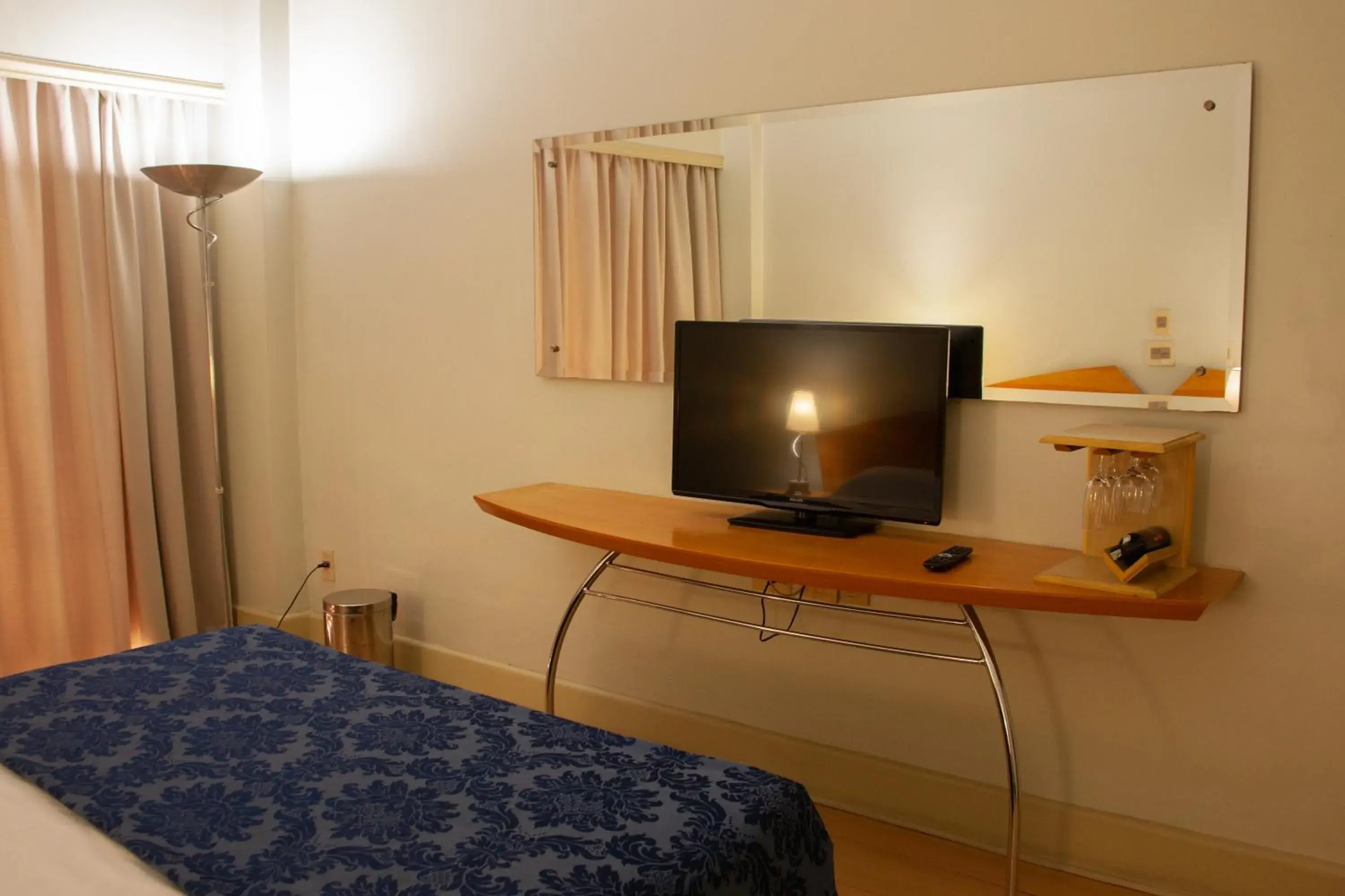 Deluxe Suite - single occupancy in San Raphael Hotel Deluxe Suite - single occupancy in San Raphael Hotel