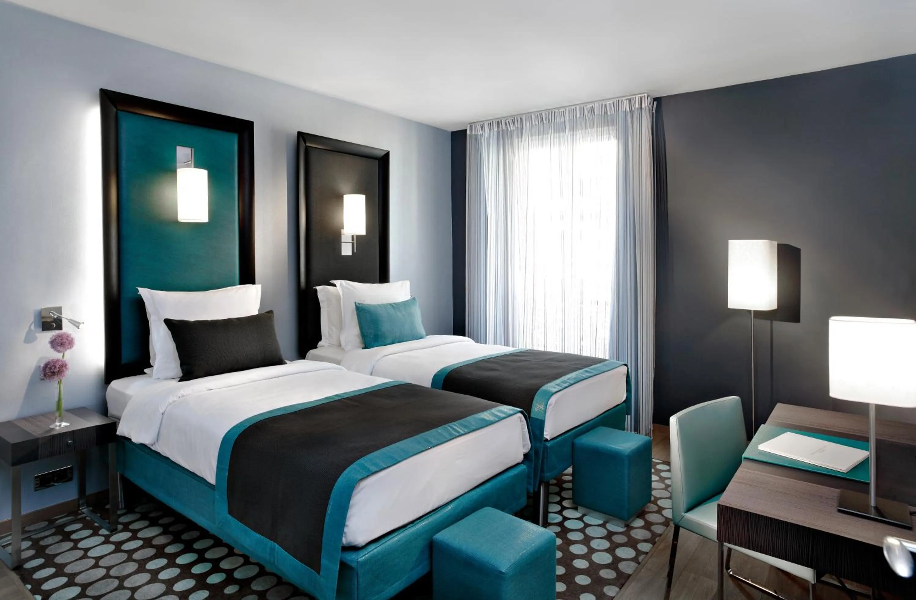 Bed in Hôtel Bassano