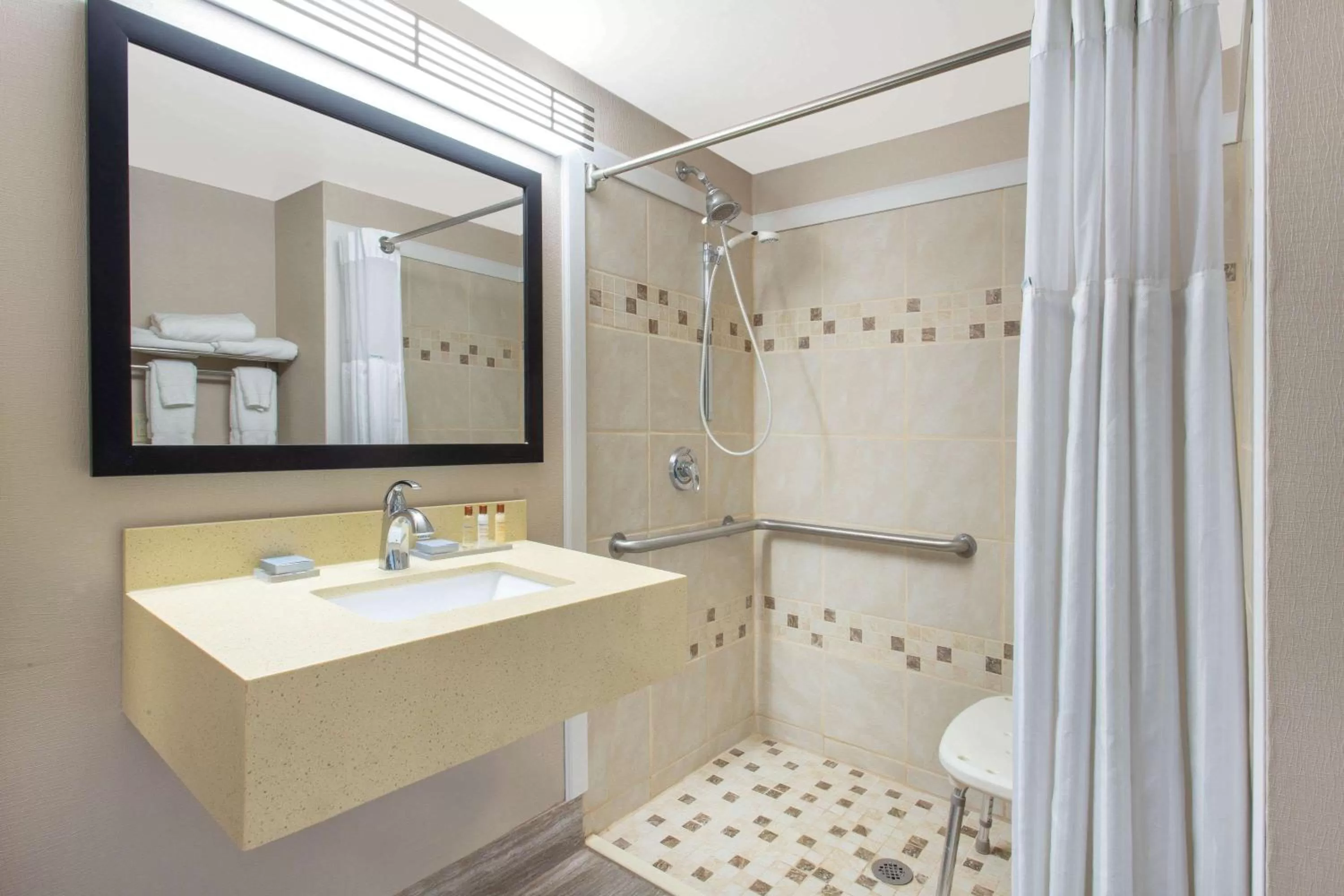 Shower in Wingate by Wyndham Indianapolis Airport Plainfield