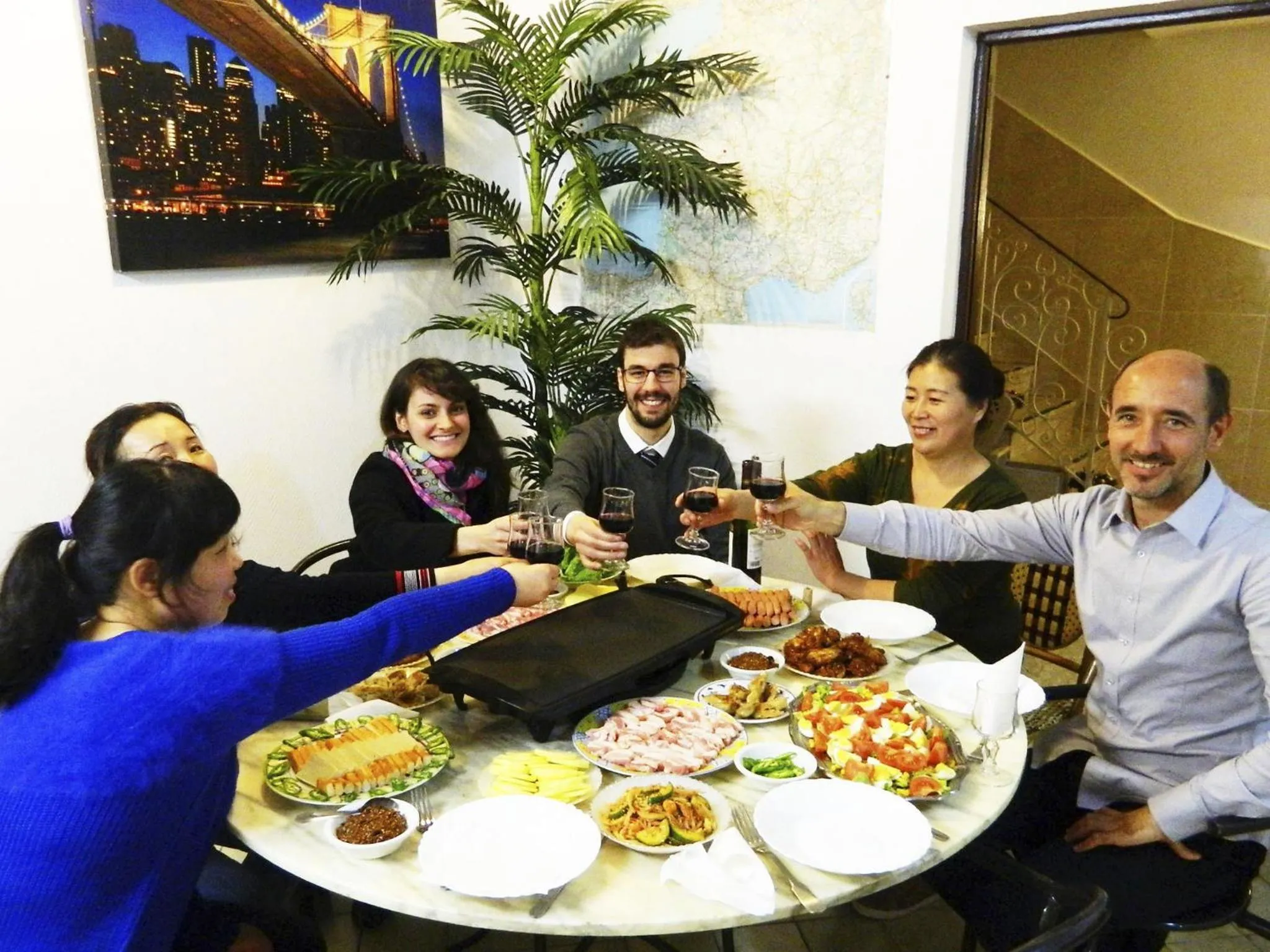 Dining area in Hotel Paris Star