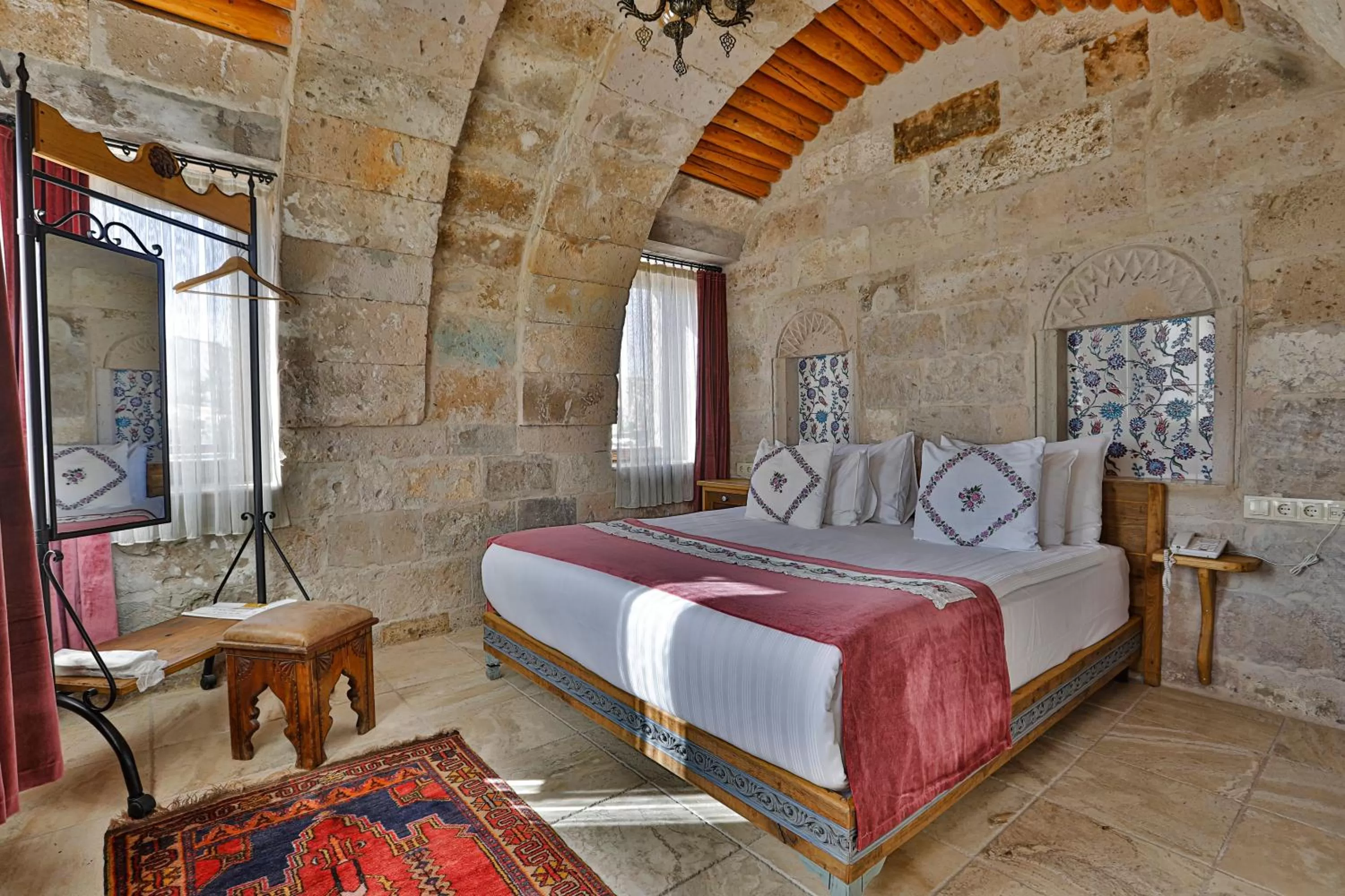 Bedroom, Bed in Şah Saray Cave Suites Halal Hotel