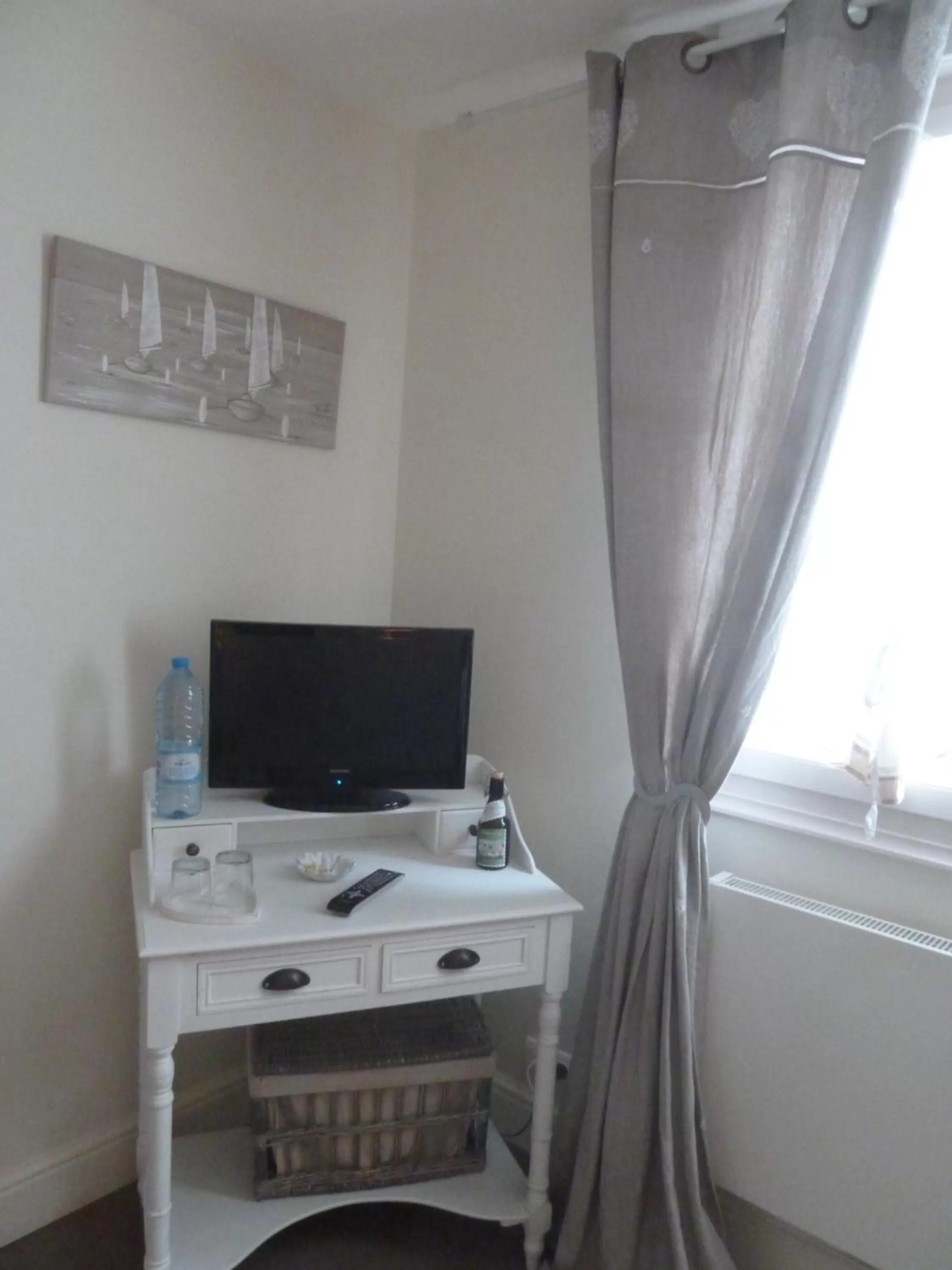 TV and multimedia in L'imprévu