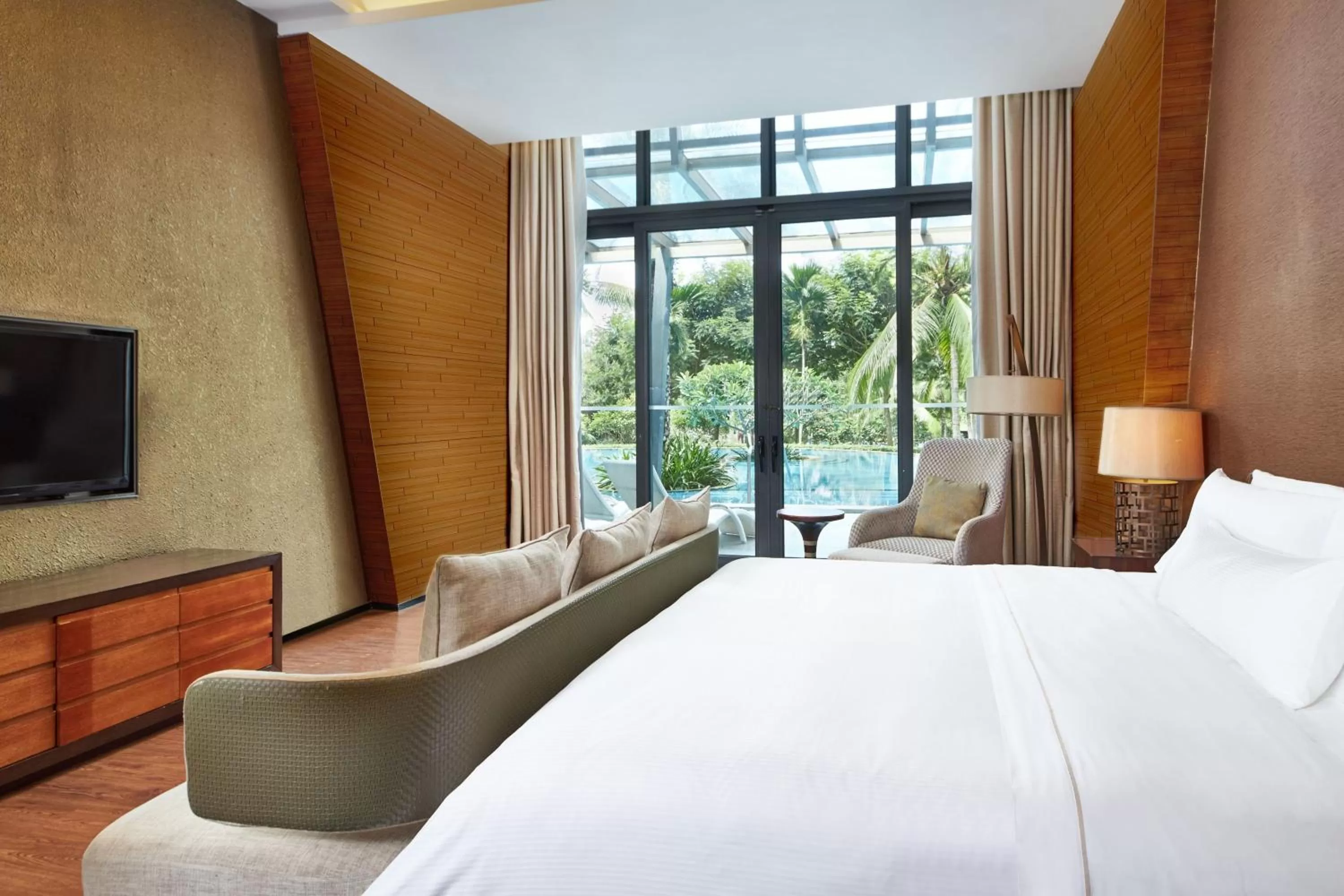 Bedroom, Bed in The Westin Sanya Haitang Bay Resort