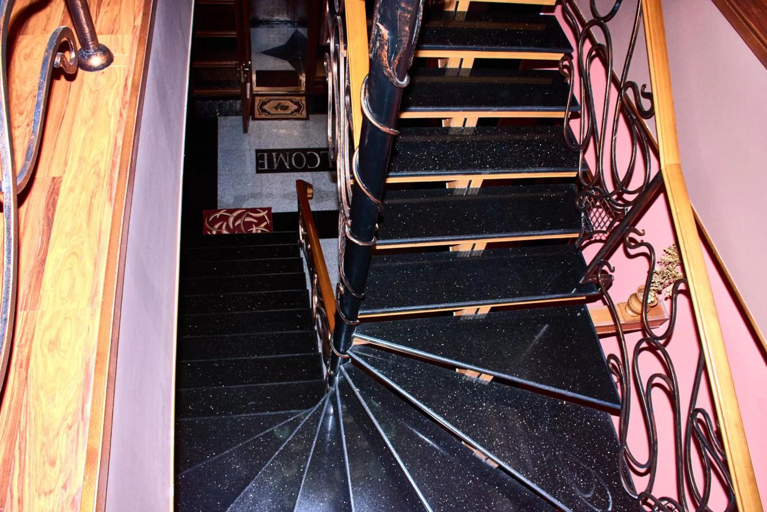 Other in Hotel Art-Seg