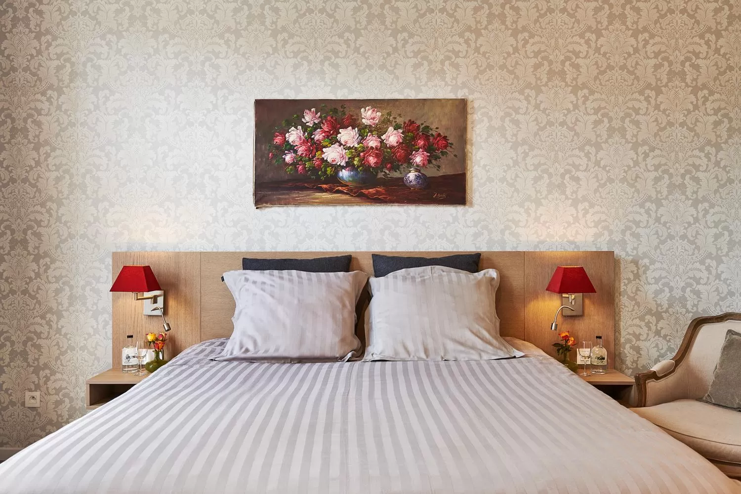 Bed in Hotel Royal Astrid